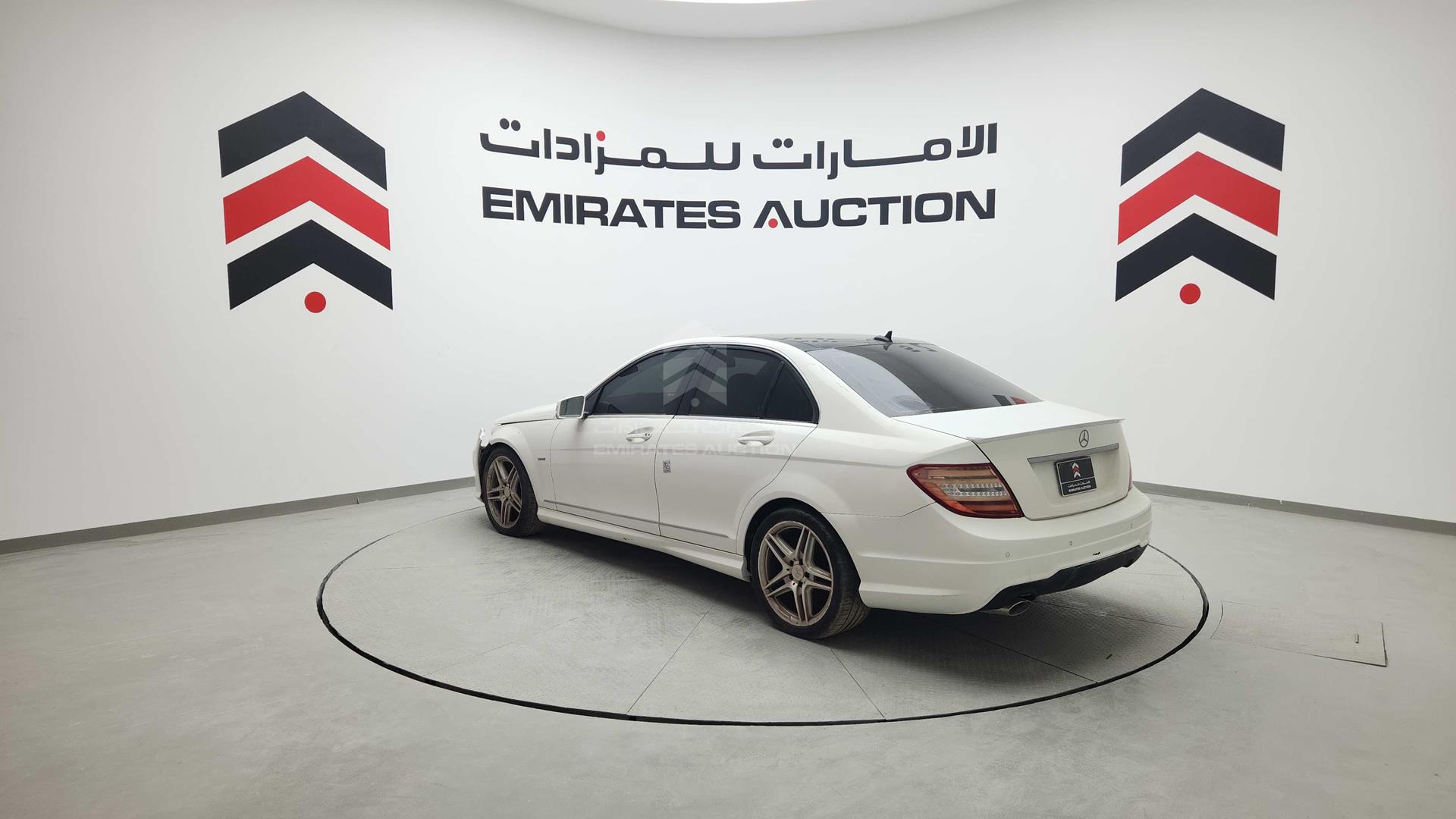 2013 MERCEDES C 200 VIN: WDDGF4JB8DA824113