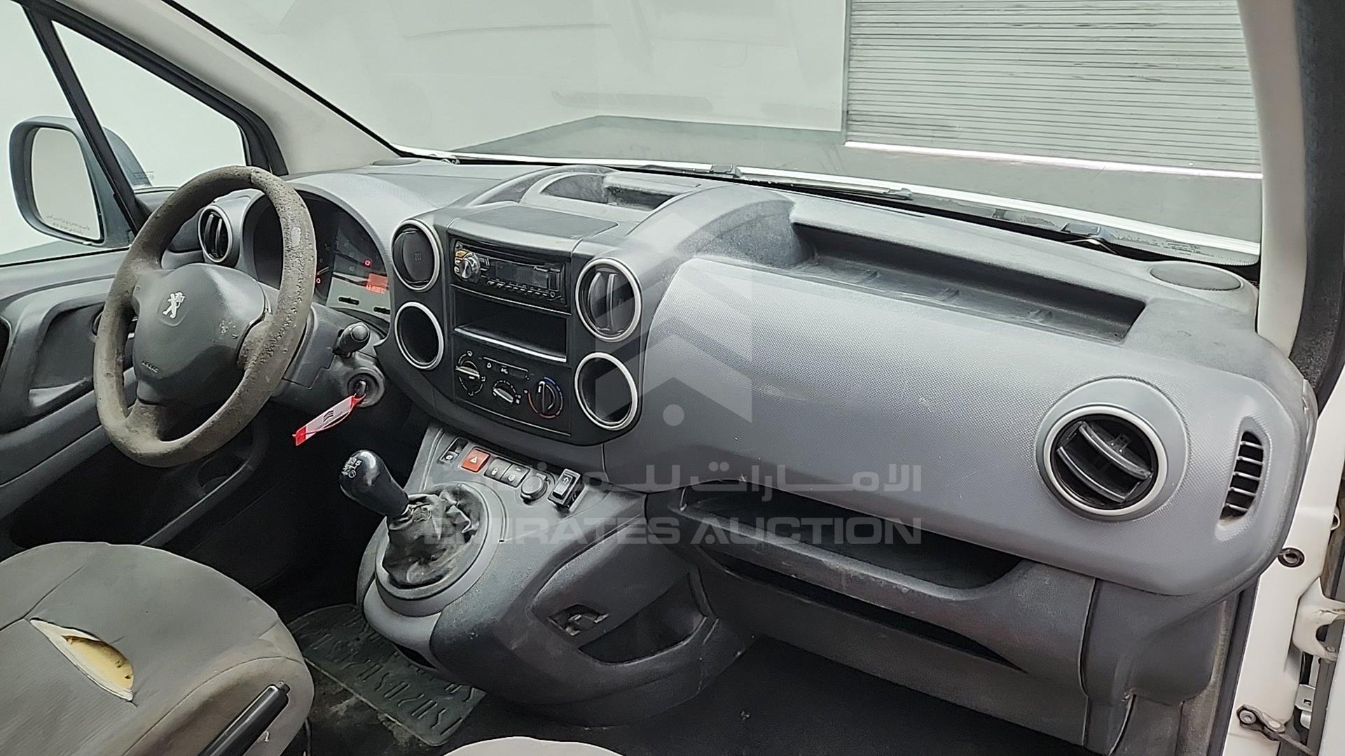 2015 PEUGEOT PARTNER VIN: VF37ENFU7FJ509048