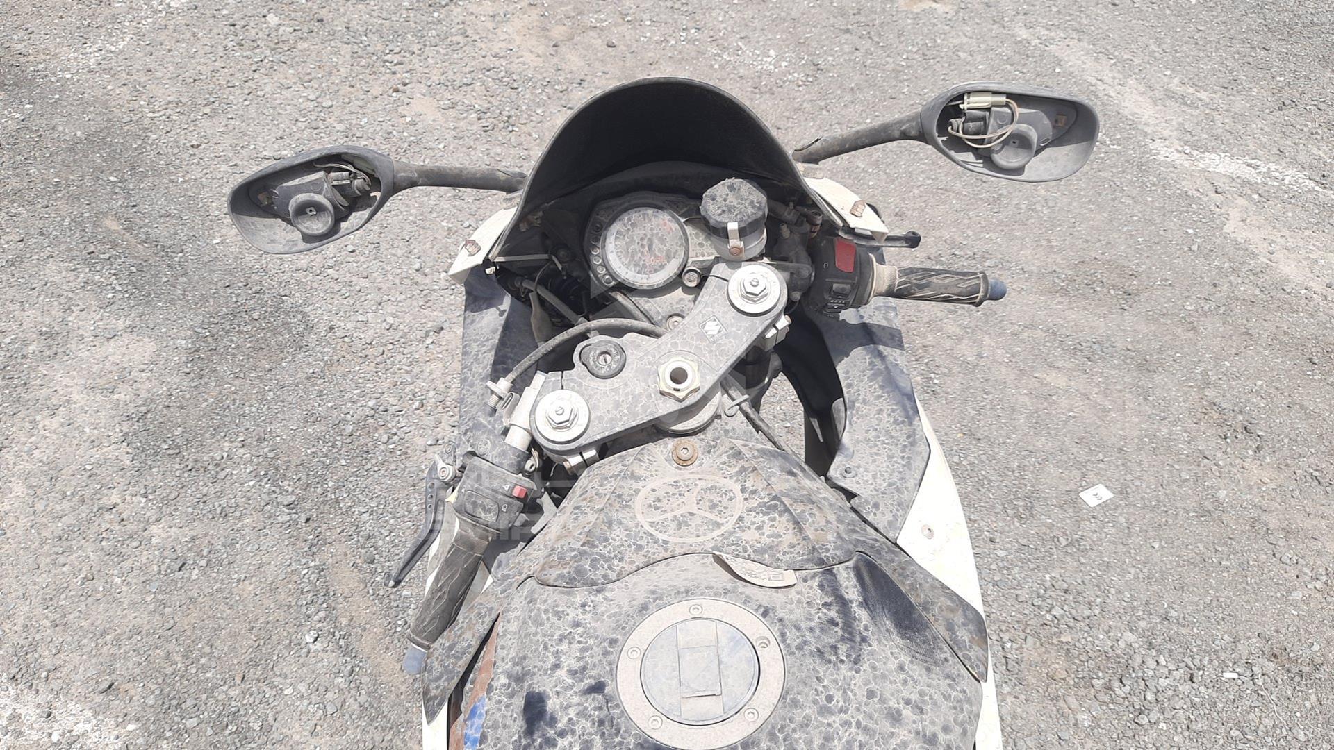 2009 SUZUKI GSXR 750 VIN: JS1GR7LA392100977