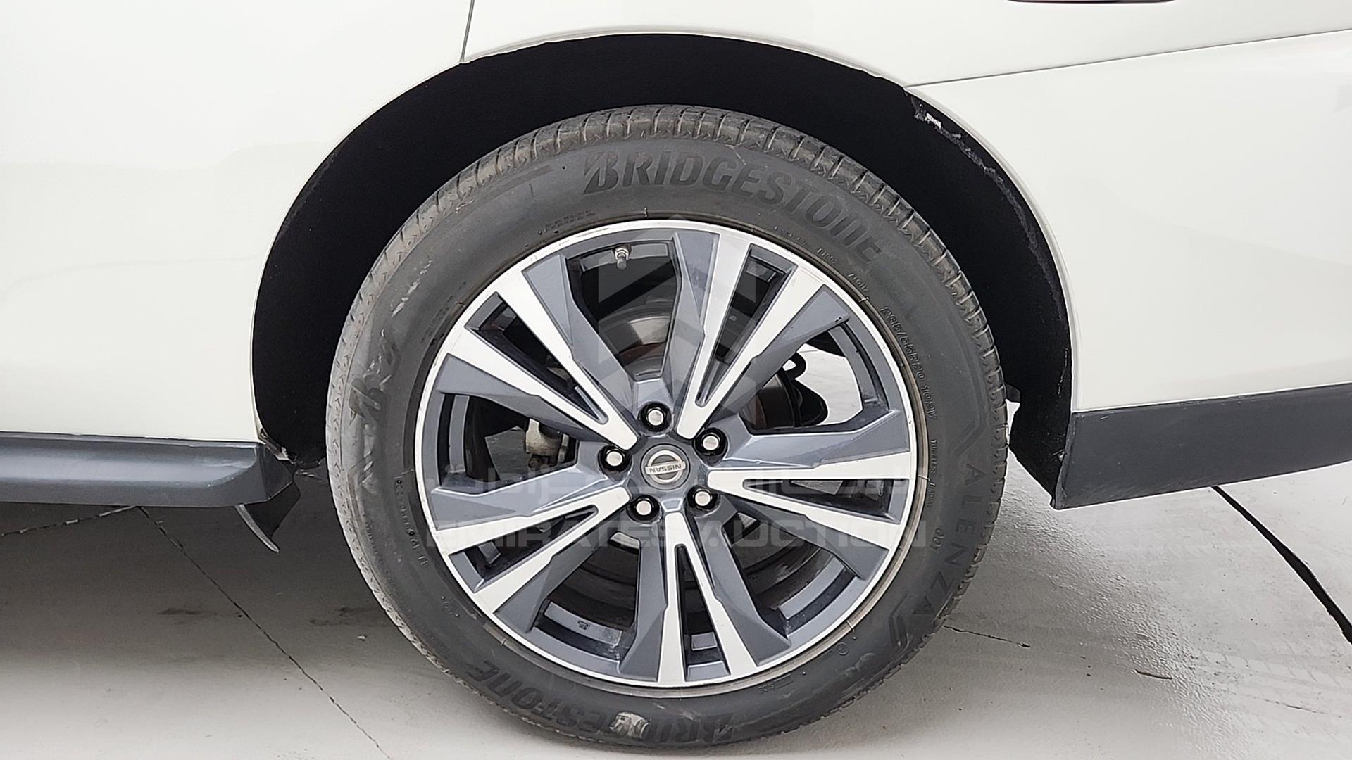 2018 NISSAN PATHFINDER VIN: 5N1CR2M88JC600372