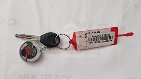 1998 Nissan Patrol — Keys — Photo 3 — Thumbnail