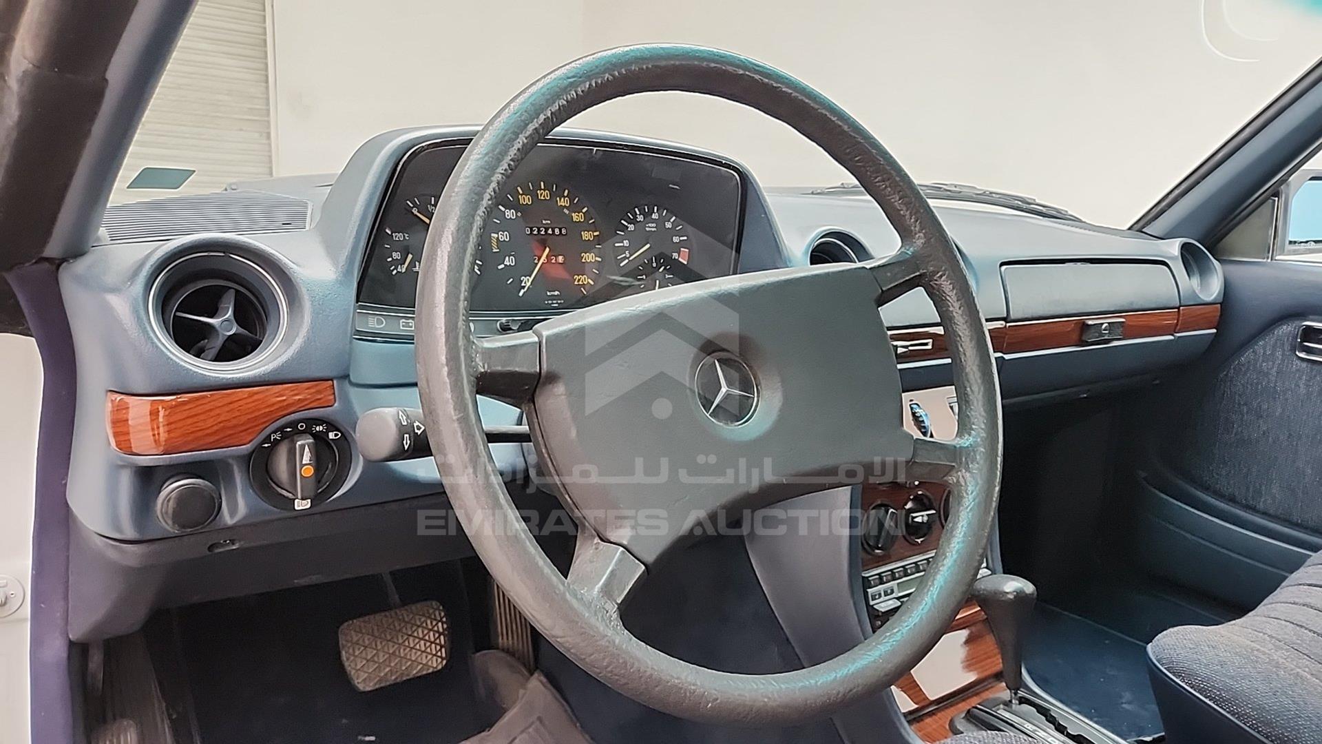 1985 MERCEDES CE 280 VIN: WDB1230531A210480
