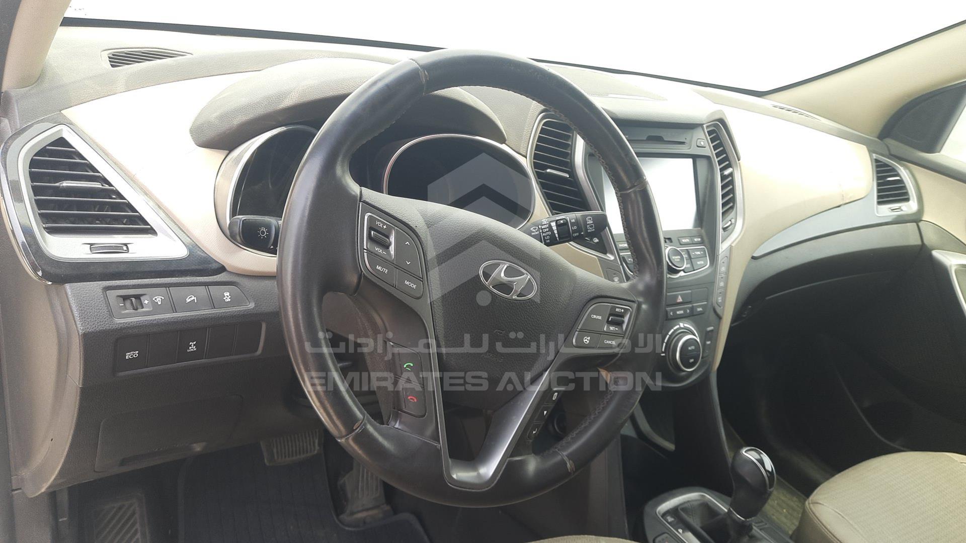 2014 HYUNDAI SANTA FE VIN: KMHSU81E4DU073033