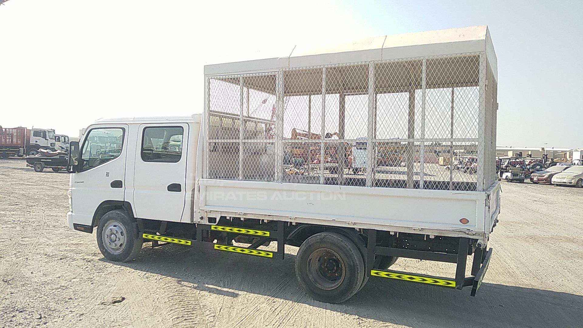 2015 MITSUBISHI CANTER VIN: JL7B6E1P0FK028476