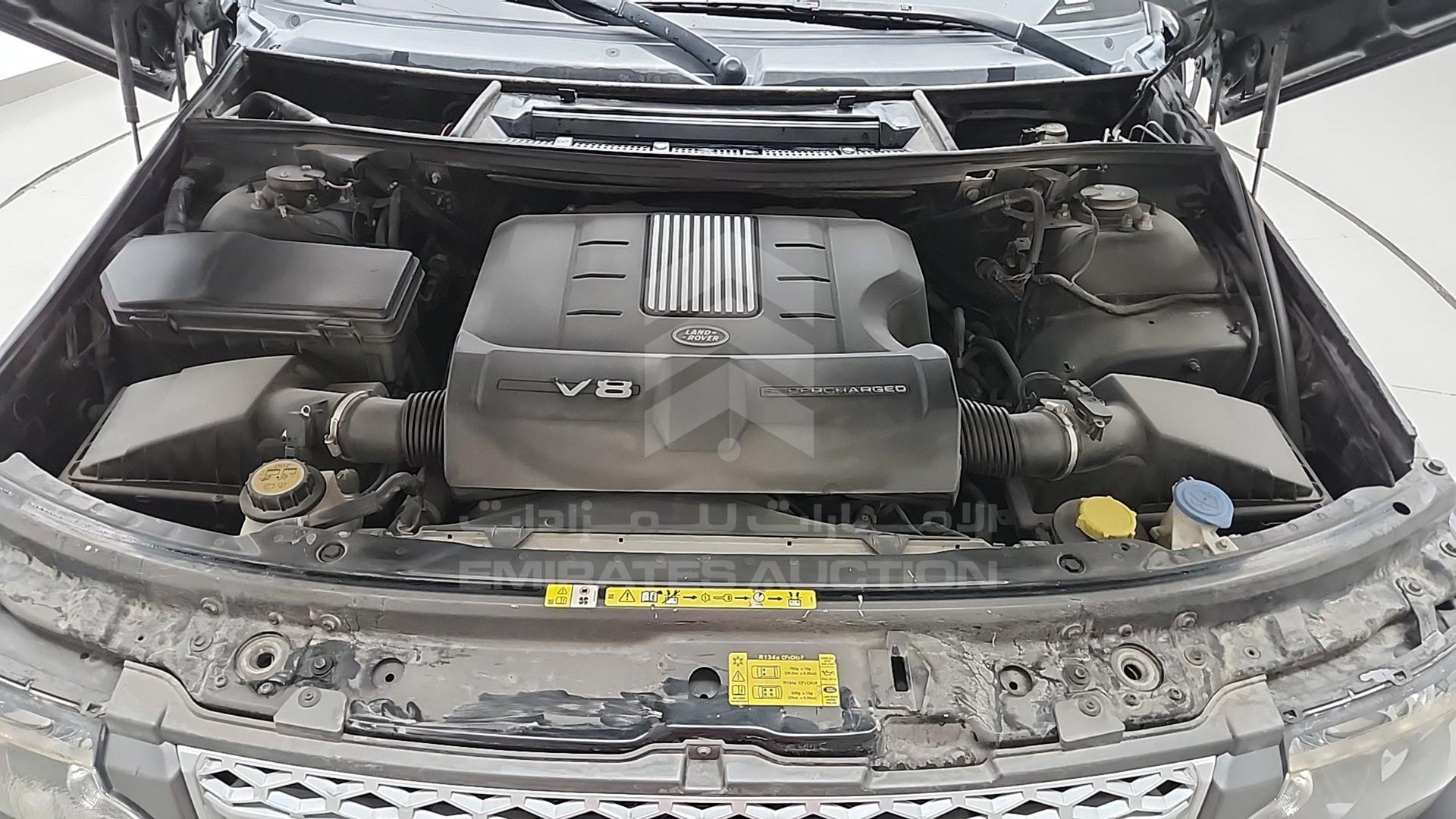 2011 RANGE ROVER VOGUE VIN: SALLMAME4BA343740