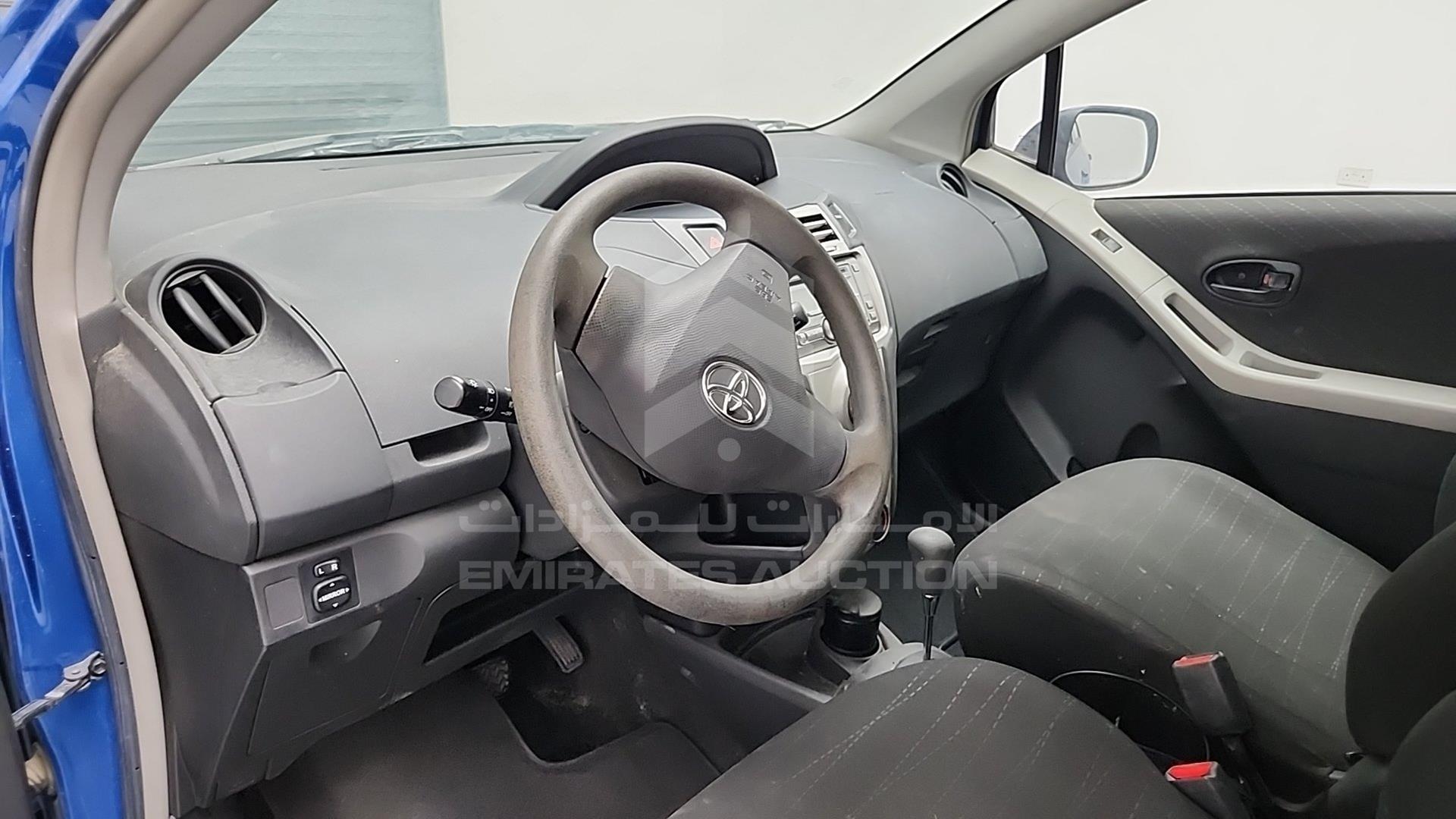 2007 TOYOTA YARIS VIN: JTDKW923175049028