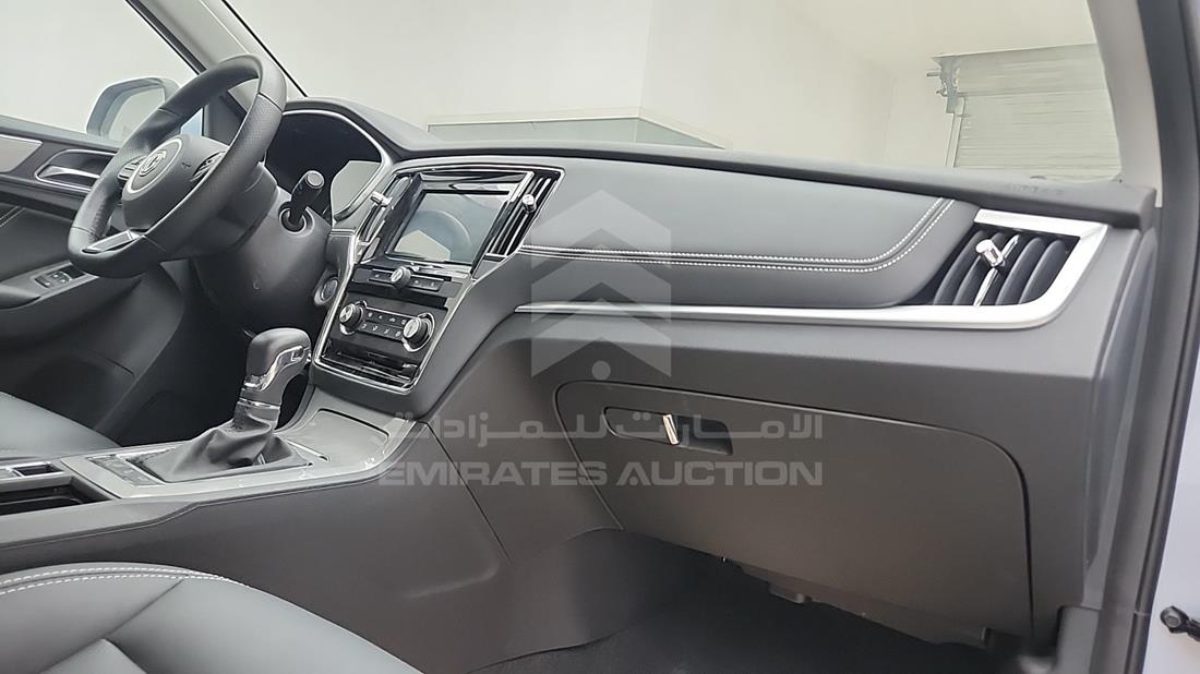 2023 MG RX 5 — Front Right Passenger Dashboard View — Photo 28