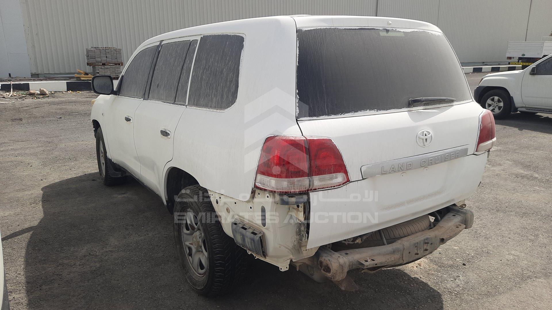 2011 TOYOTA LAND CRUISER VIN: JTMDU09J9B4034810