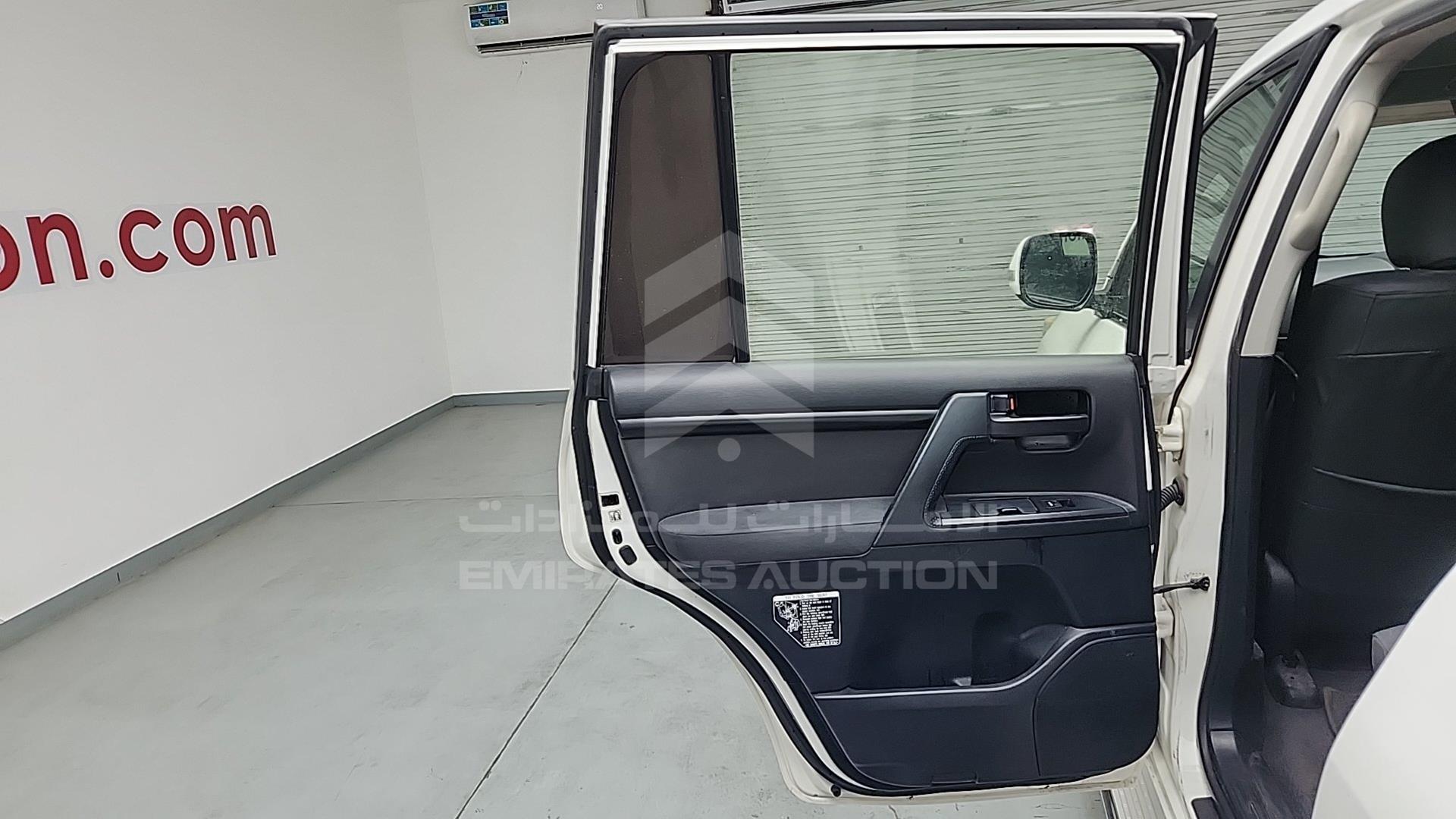 2014 TOYOTA LC 200 VIN: JTMHV09J404134874