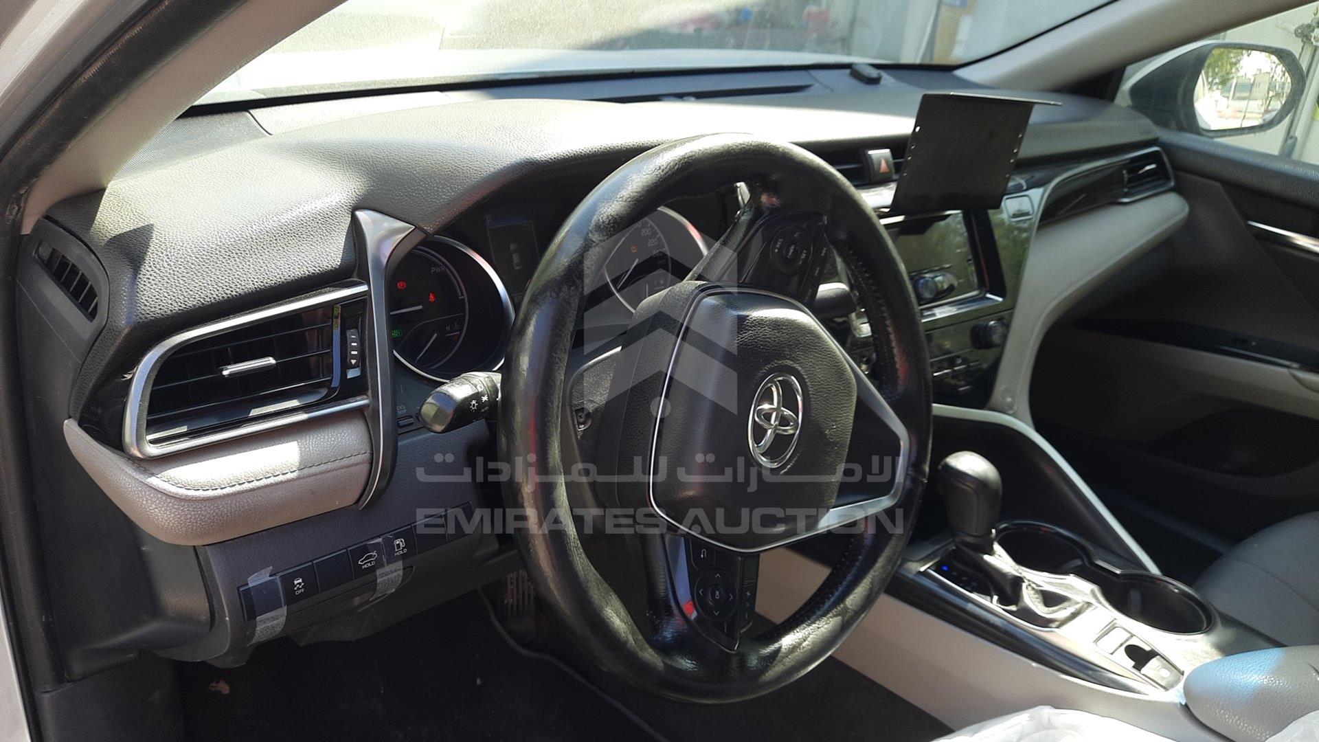 2019 TOYOTA CAMRY VIN: JTNB29HK4K3027180