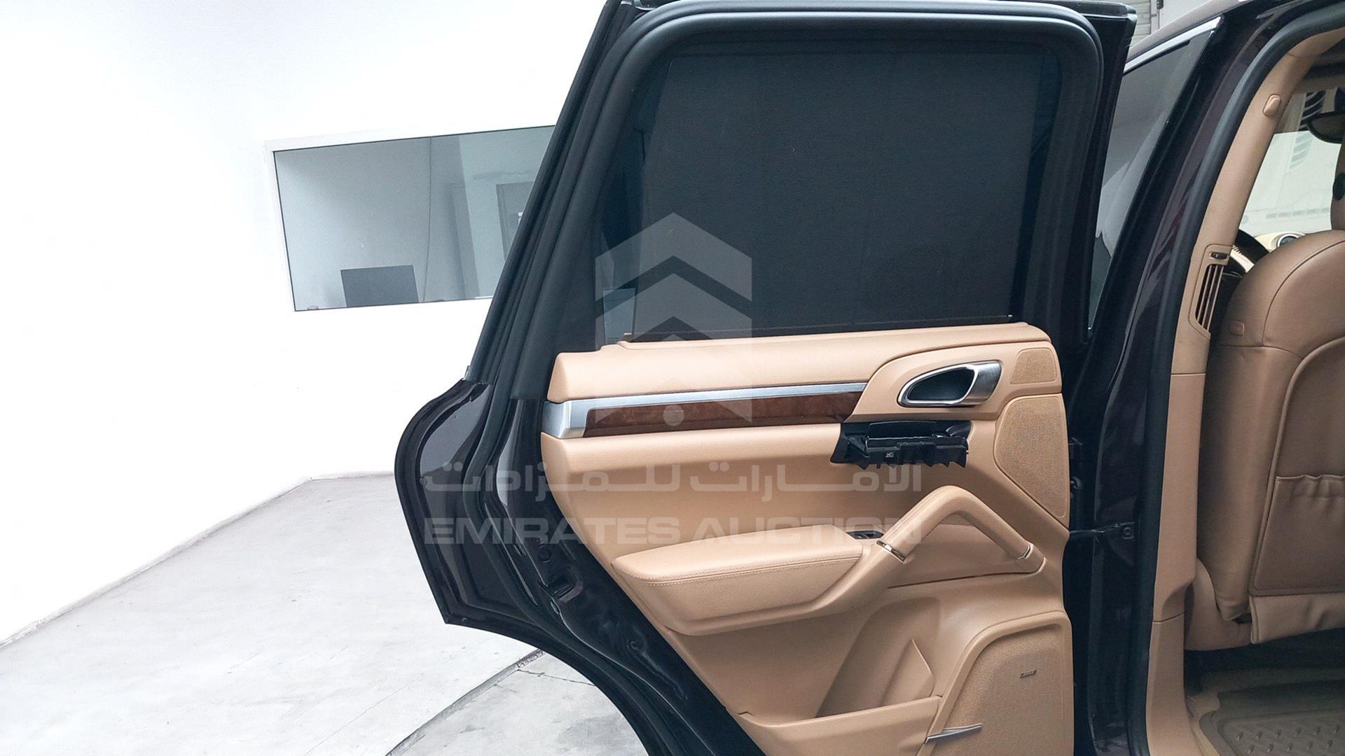 2014 PORSCHE CAYENNE VIN: WP1ZZZ92ZELA56182