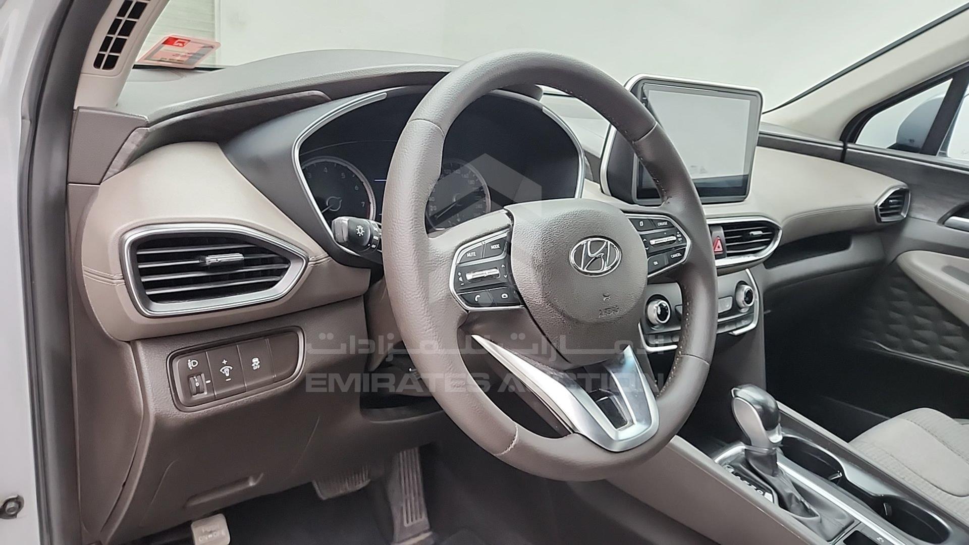 2019 HYUNDAI SANTA FE VIN: KMHS281D3KU077908