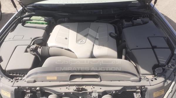 Lexus LS 430 2004 JTHBN36F940137823 Image 25