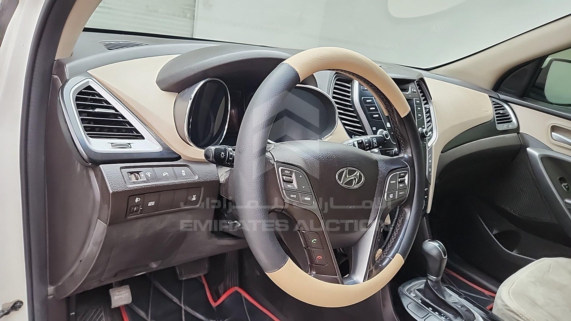 2016 HYUNDAI SANTA FE VIN: KMHSU81E7GU467114