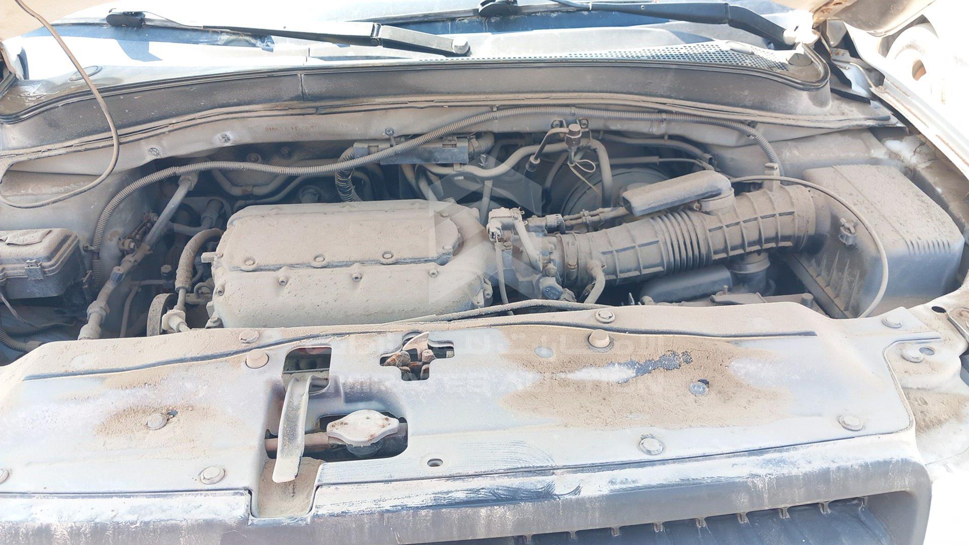 2004 HONDA MRV VIN: 2HKYF18164H700618