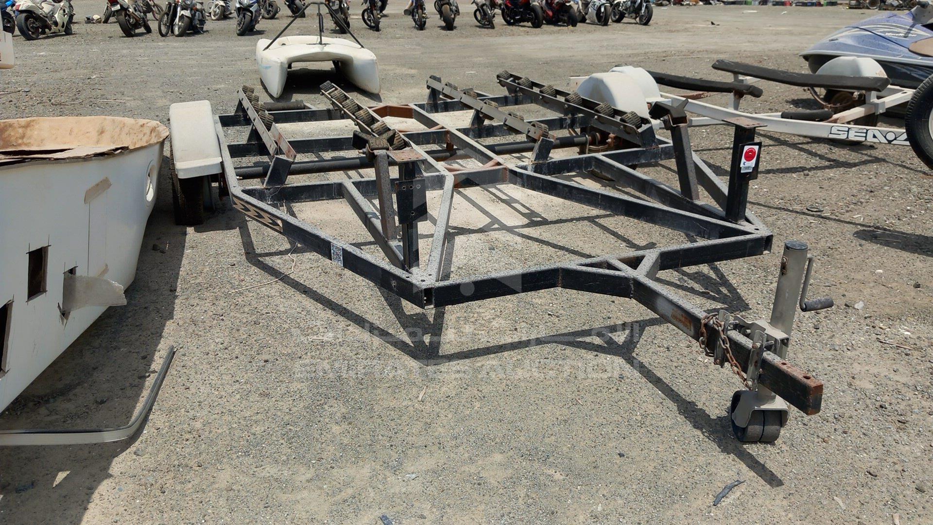 0 TRAILER LOCAL VIN: D102943DXBTRAILER