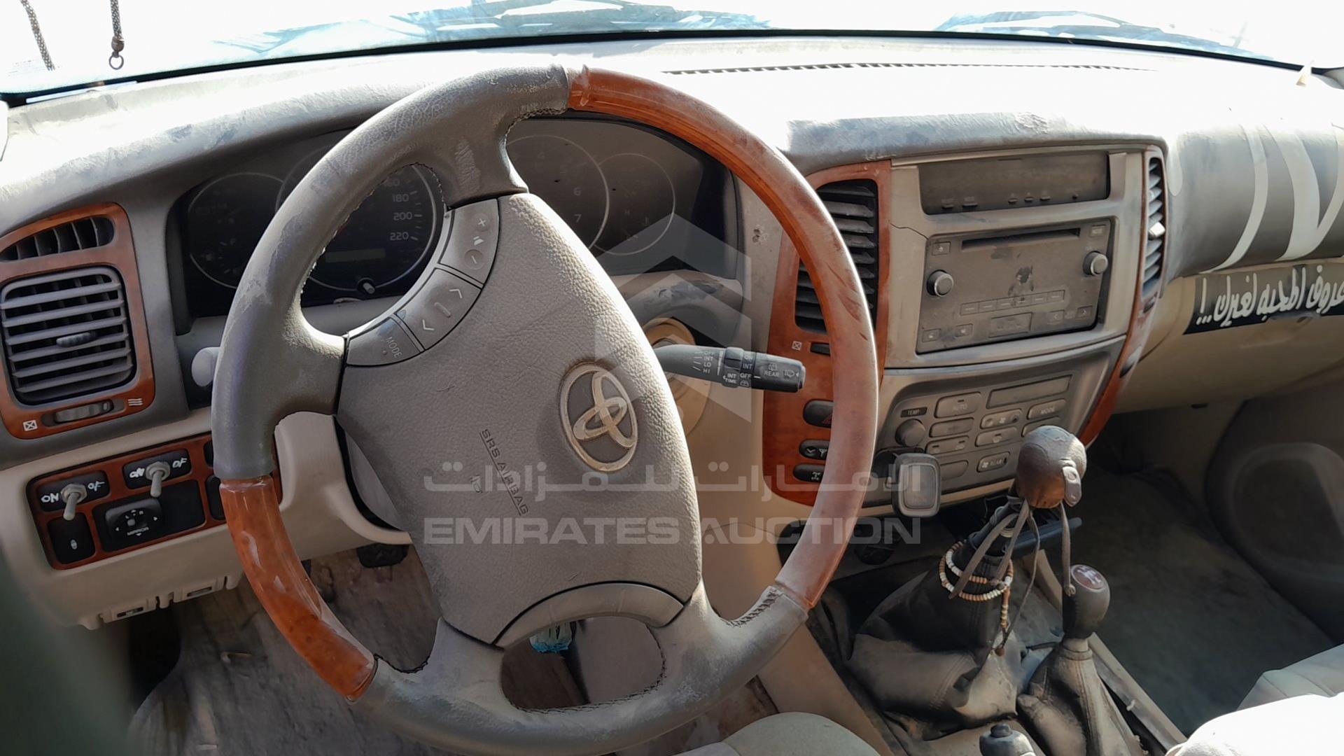 2005 TOYOTA LAND CRUISER VIN: JTEHT05J552074064