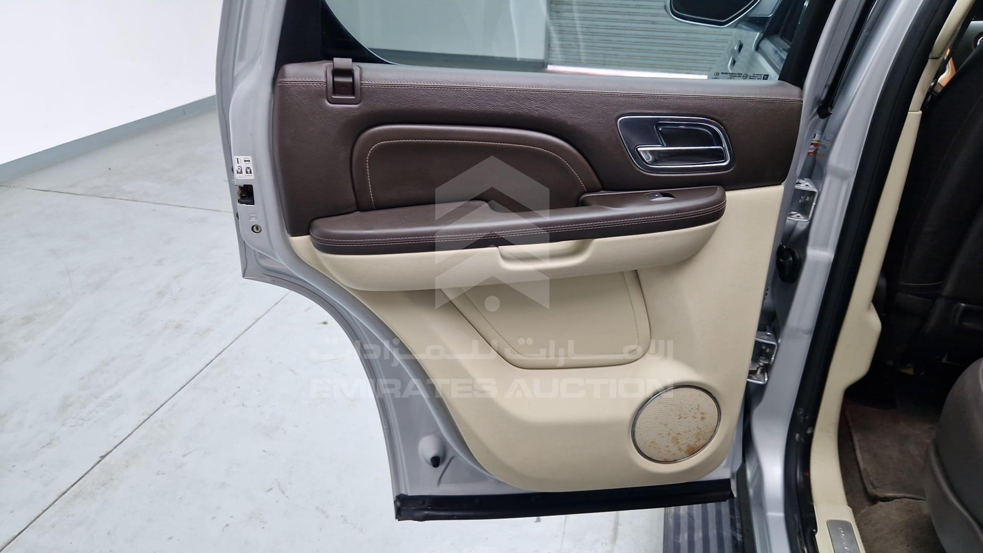 2014 CADILLAC ESCALADE VIN: 1GYS47EF0ER112197