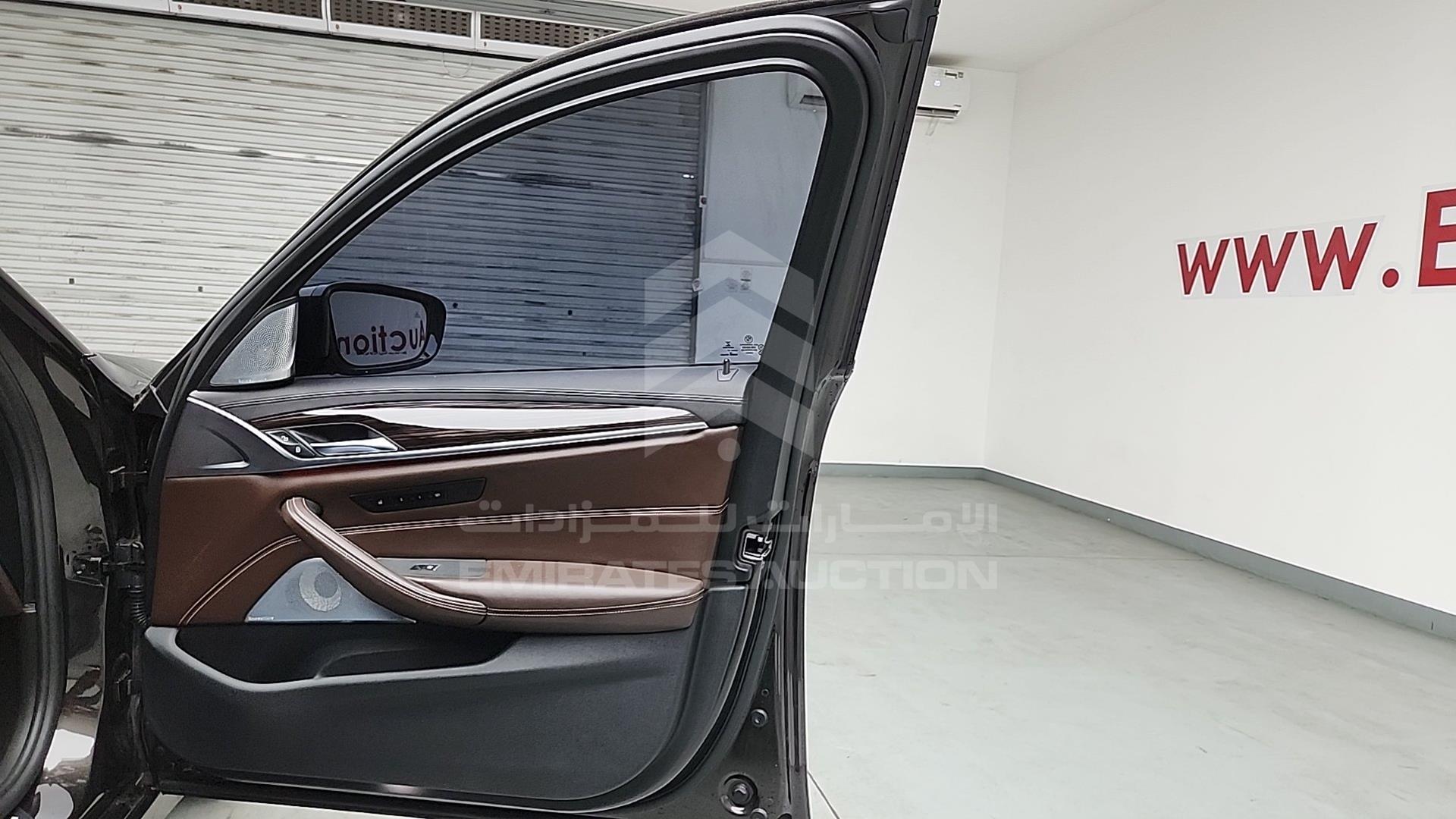 2018 BMW 540I VIN: WBAJB3104JG970972