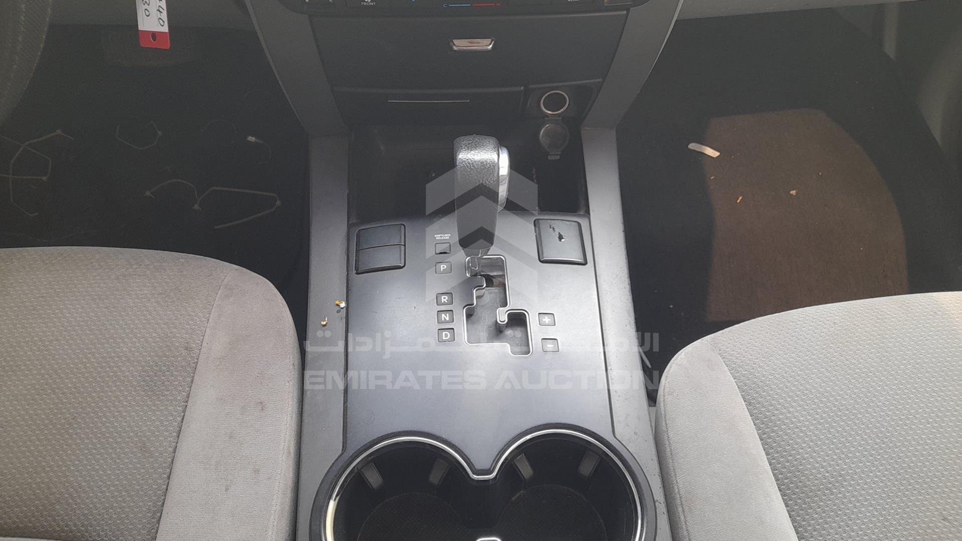 2012 KIA MOHAVE VIN: KNAKN811XC5075440