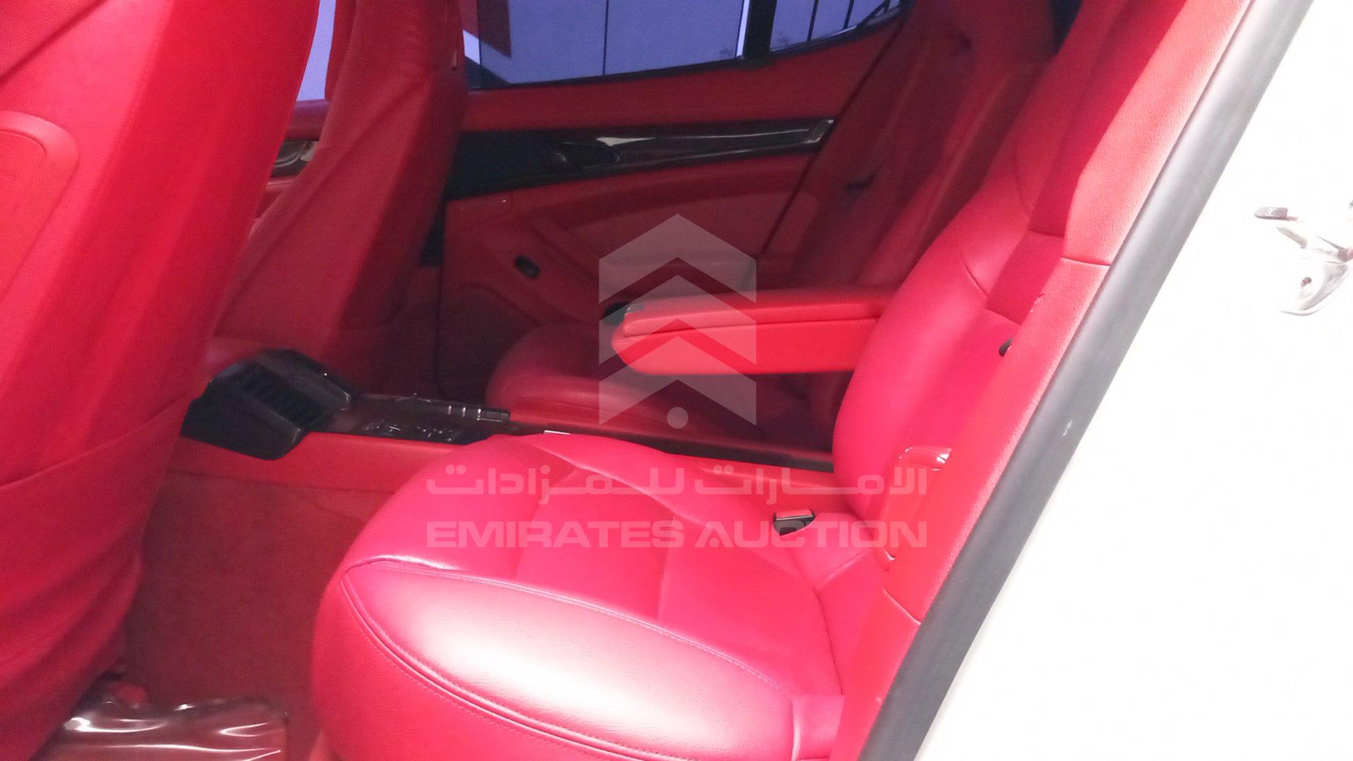 2011 PORSCHE PANAMERA VIN: WP0ZZZ97ZBL004748