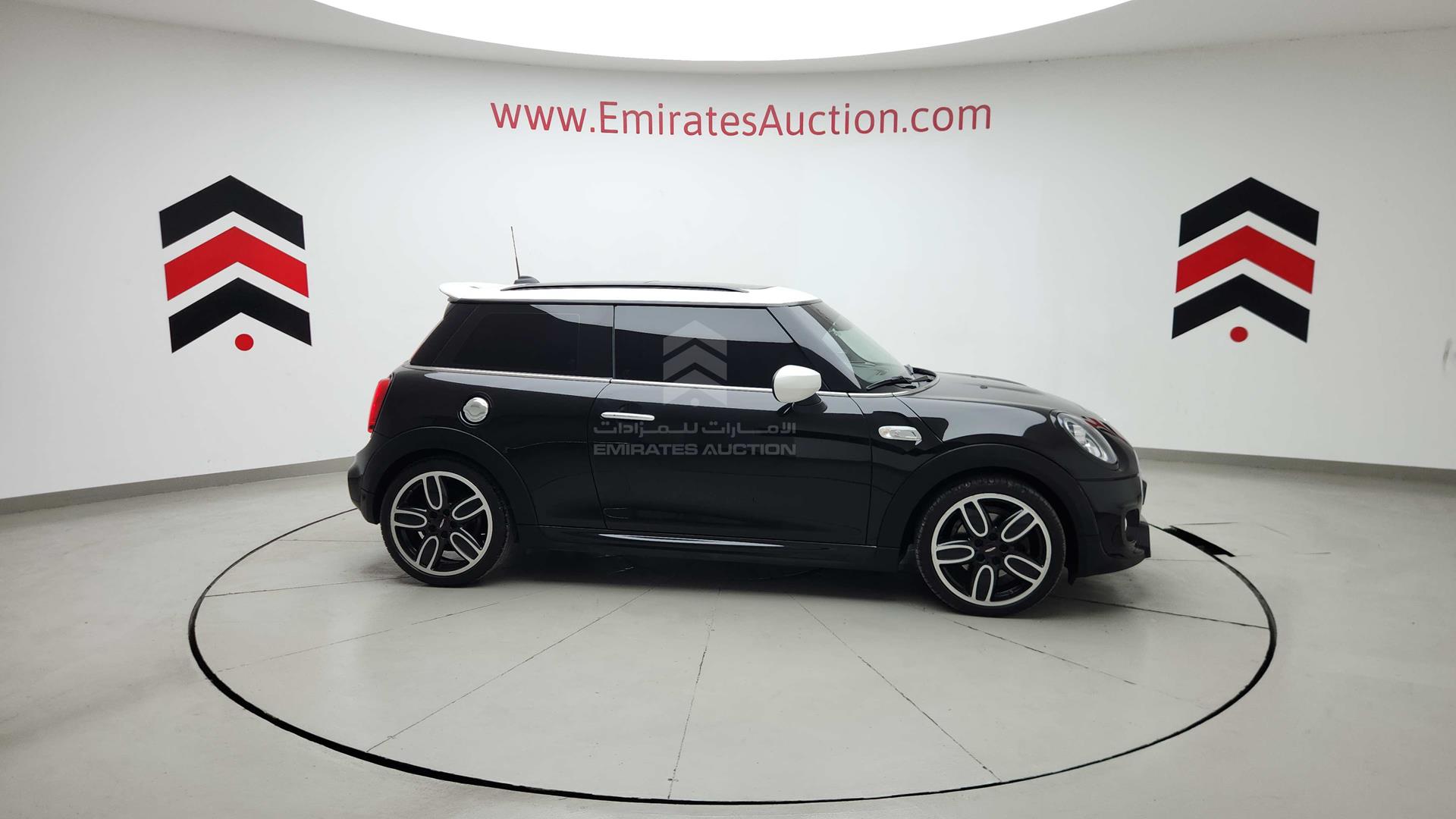 2021 MINI COOPER S VIN: WMWXR5A0XM2N20164