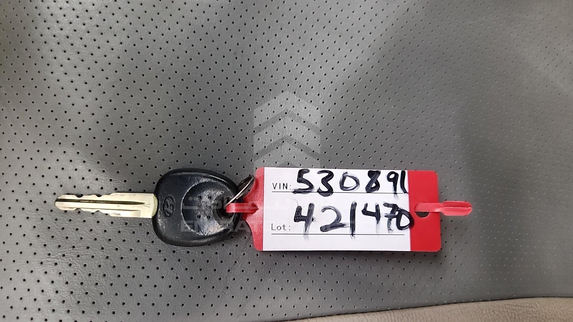 2011 HYUNDAI ACCENT VIN: KMHCM41C1BU530891