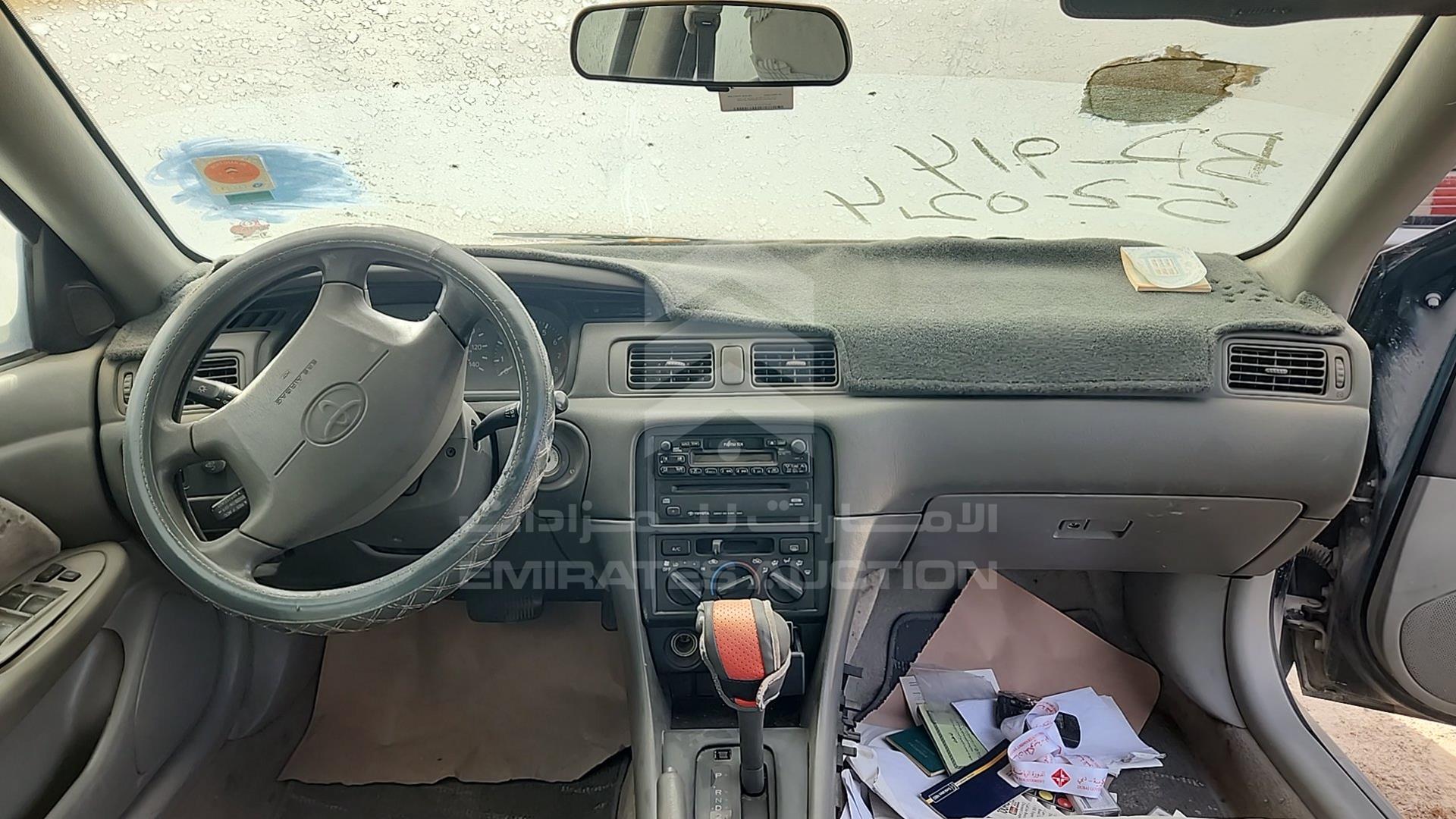 1998 TOYOTA CAMRY VIN: JT2BG28K5W0223917