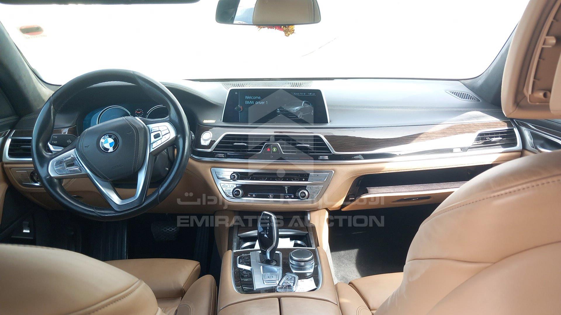 2016 BMW 730 VIN: WBA7E010XGG560458
