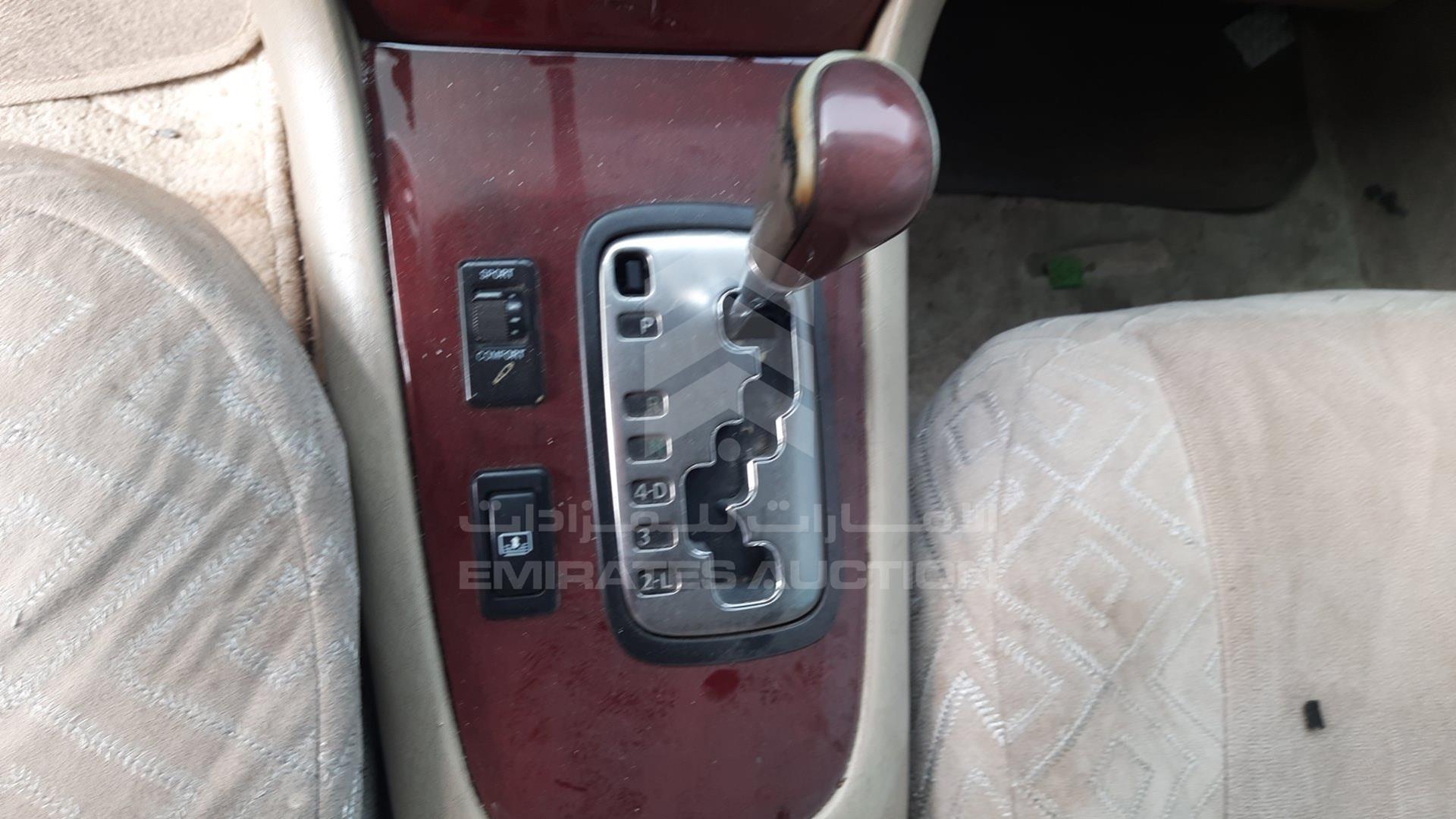 2002 LEXUS ES 300 VIN: JTHBF30G820049888
