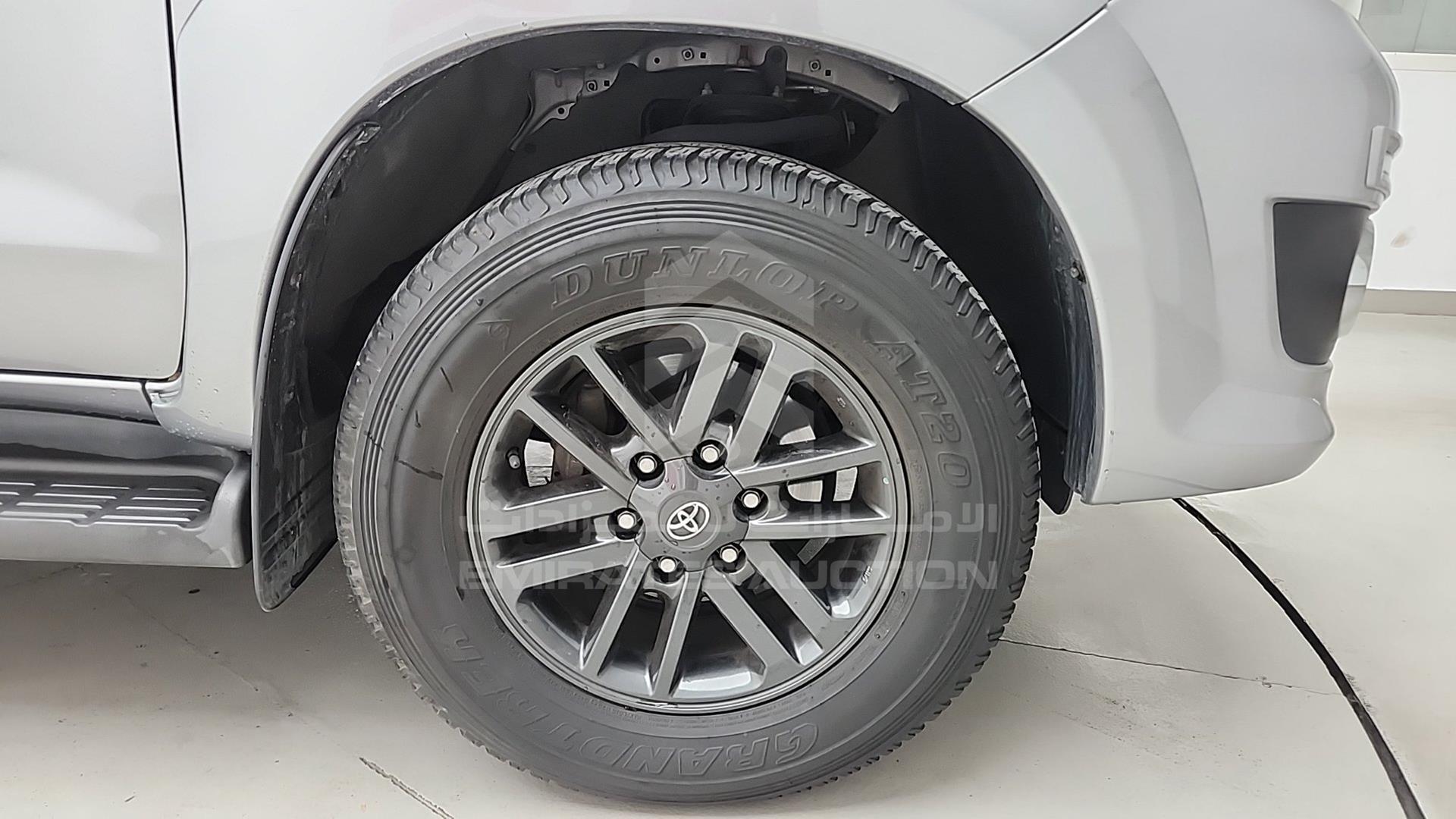 2015 TOYOTA FORTUNER VIN: MHFYU59G9F7043356