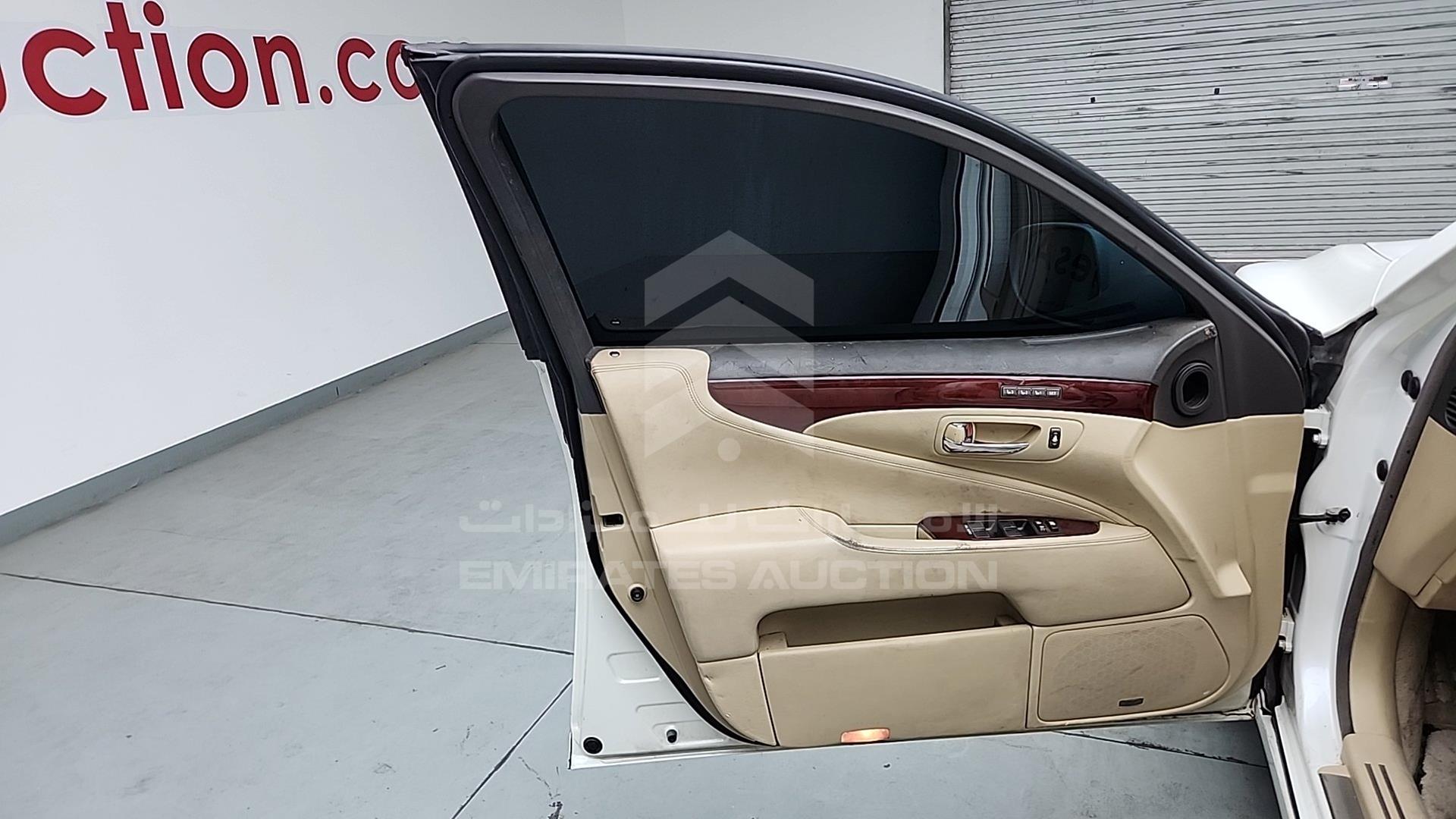 2009 LEXUS LS 460 VIN: JTHBM46F595085349