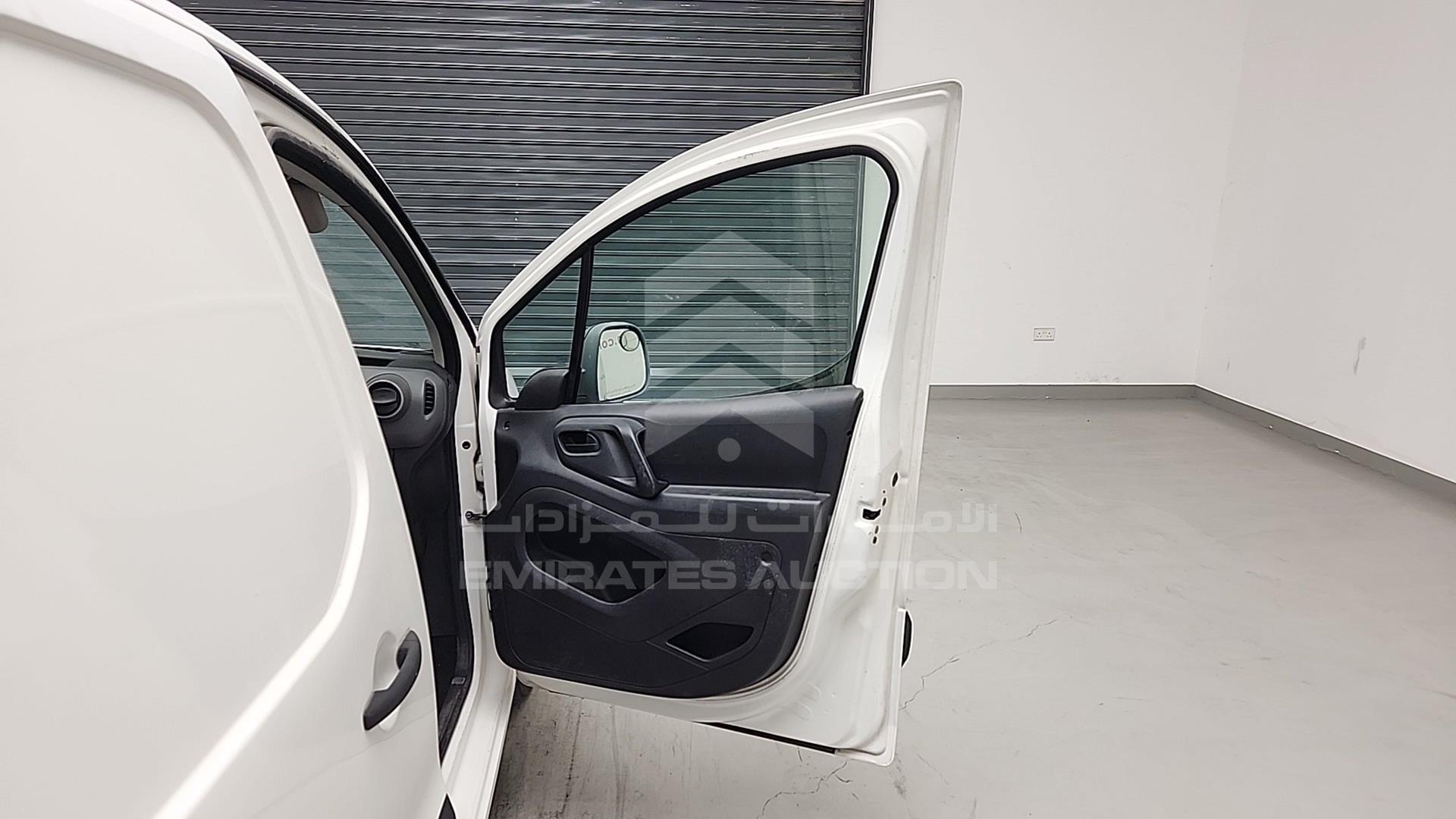 2015 PEUGEOT PARTNER VIN: VF37ANFU1FJ514905