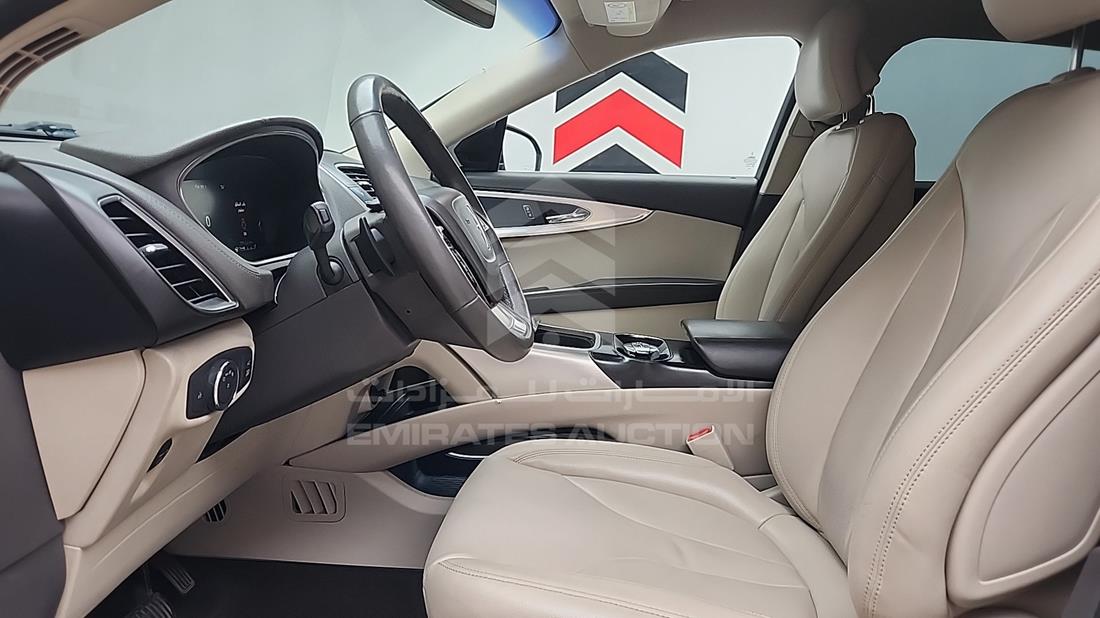 2019 Lincoln Nautilus — Front Left Driver Seat View — Photo 14
