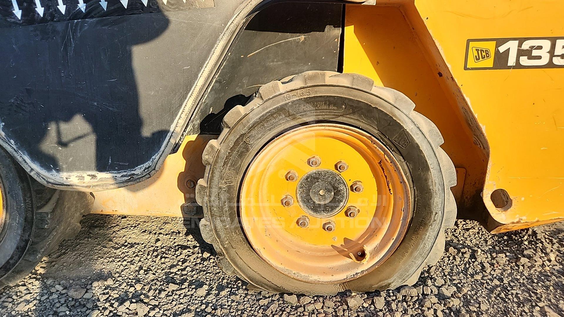 0 JCB 135HD VIN: HAR135WSP02431919
