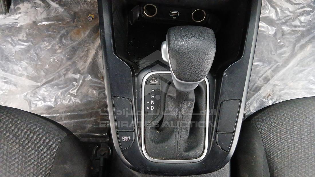2021 Kia Soul — Gear View — Photo 23