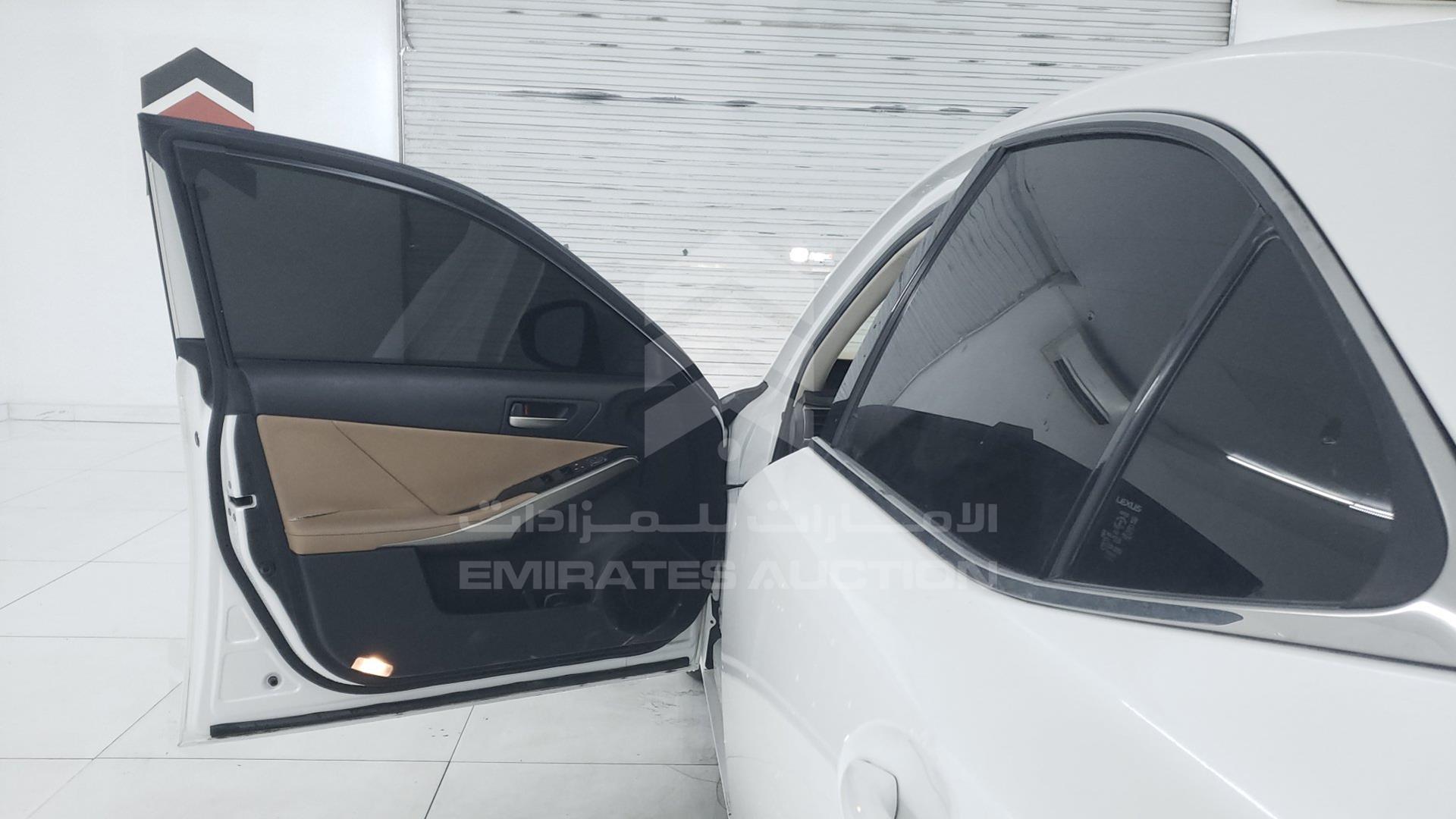 2019 LEXUS IS300 VIN: JTHBA5D22K5086964
