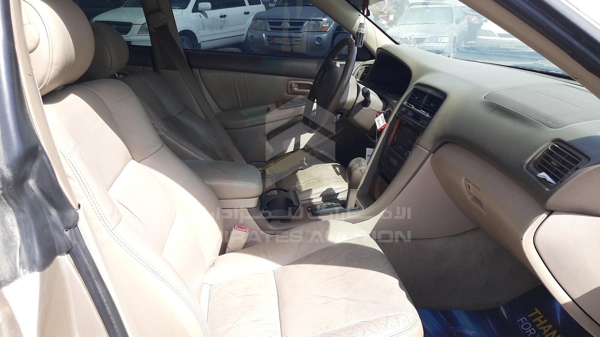 1999 LEXUS ES 300 VIN: JT8BF28G4X0165661