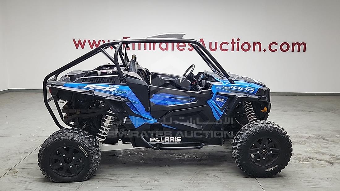 بولاريس RZR 1000CC 2023 — الزاوية الخلفية اليمنى — صورة 10