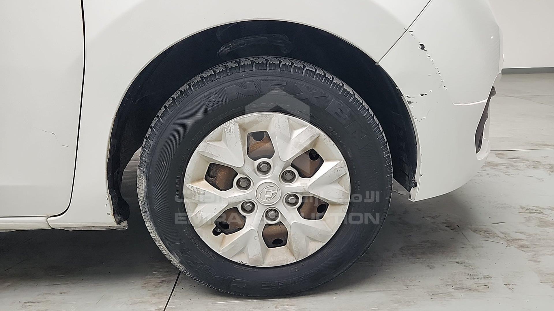 2017 MAXUS G10 VIN: LSKG4BC17HA063289