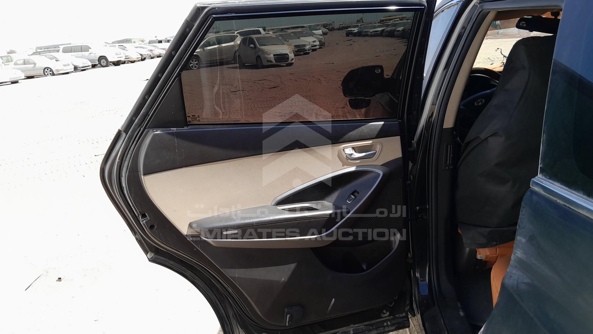 2014 HYUNDAI SANTA FE VIN: KMHSM81E7EU044966