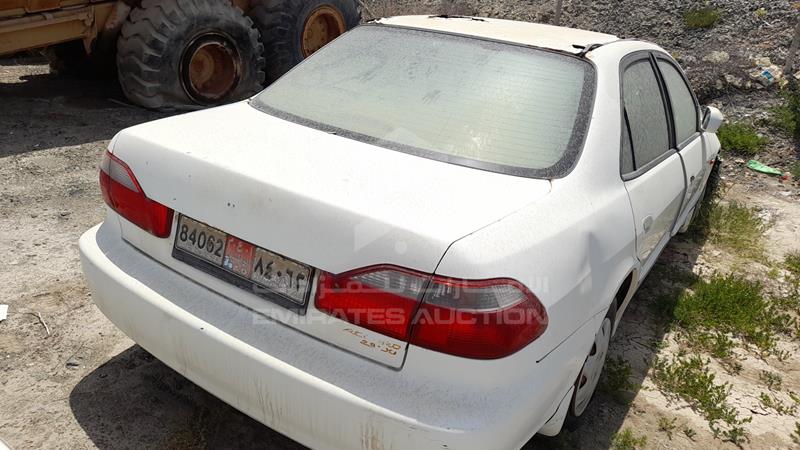 JHMCF86342C404723 Auction: EmiratesAuction Lot: 398411 JHMCF86342C404723 Honda Accord 2002 -- Photo 4