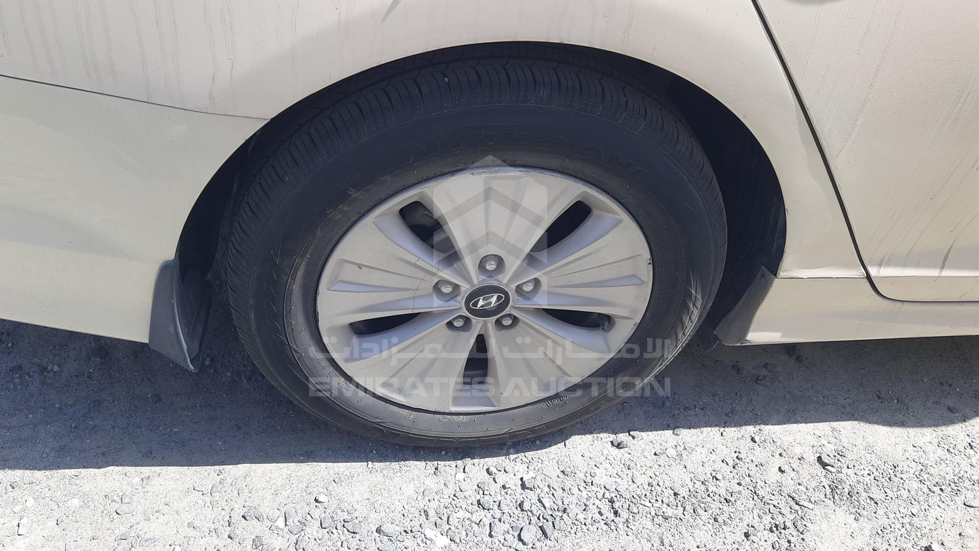 2019 HYUNDAI SONATA VIN: KMHE24139KA092931