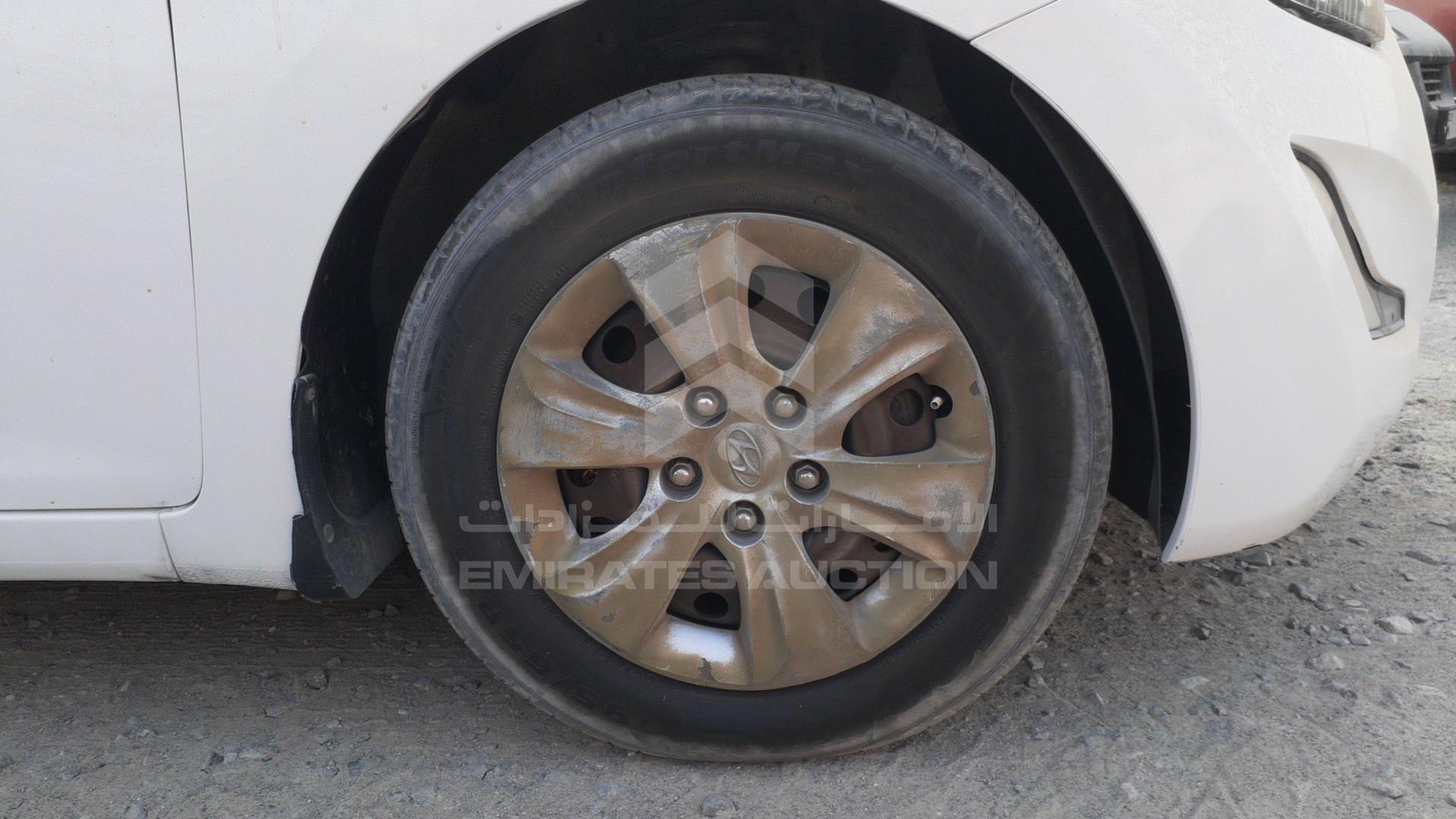 2015 HYUNDAI ELANTRA VIN: KMHDG41C7FU161827