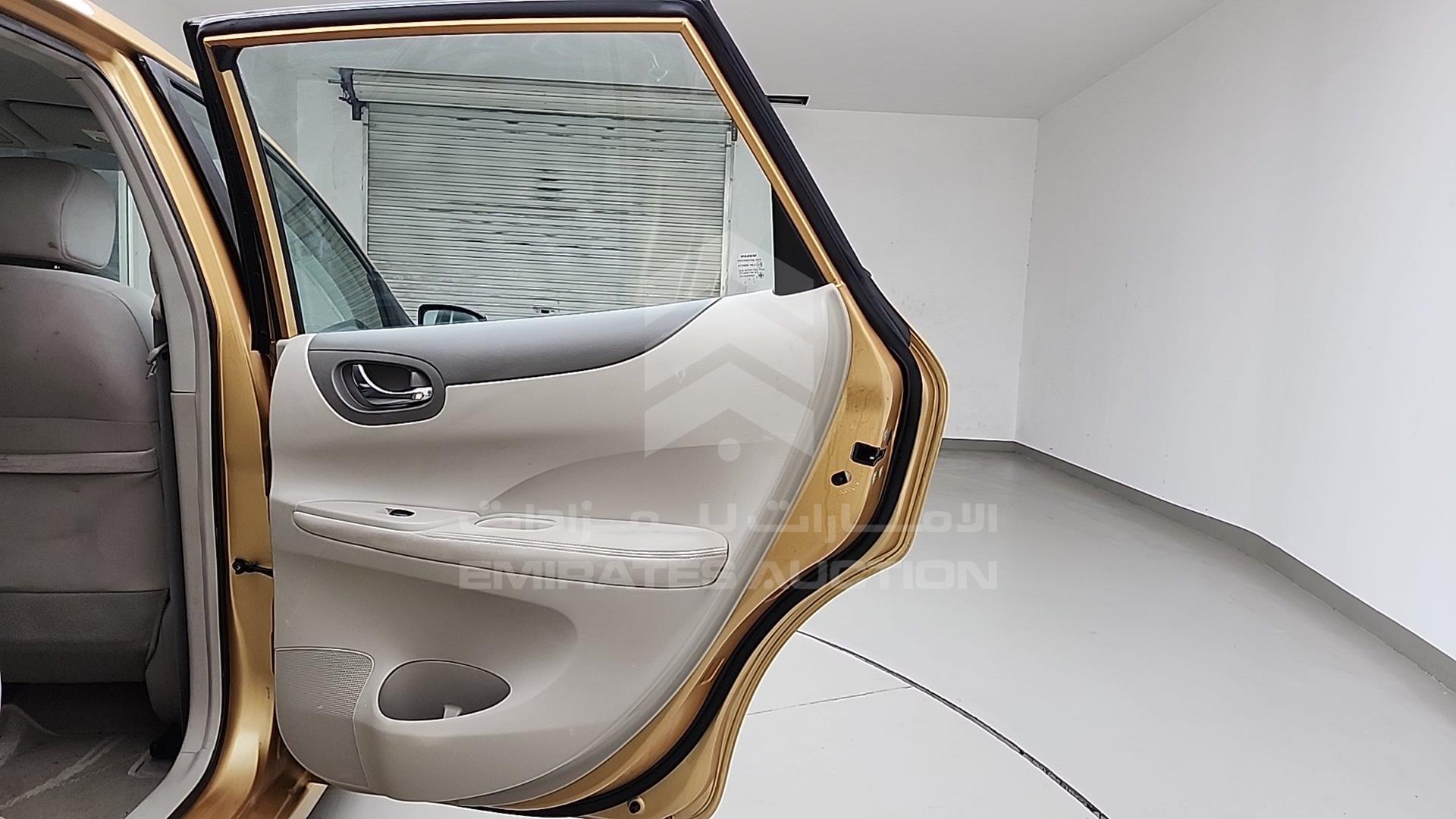 2014 NISSAN TIIDA VIN: MNTBC2C98E6001173