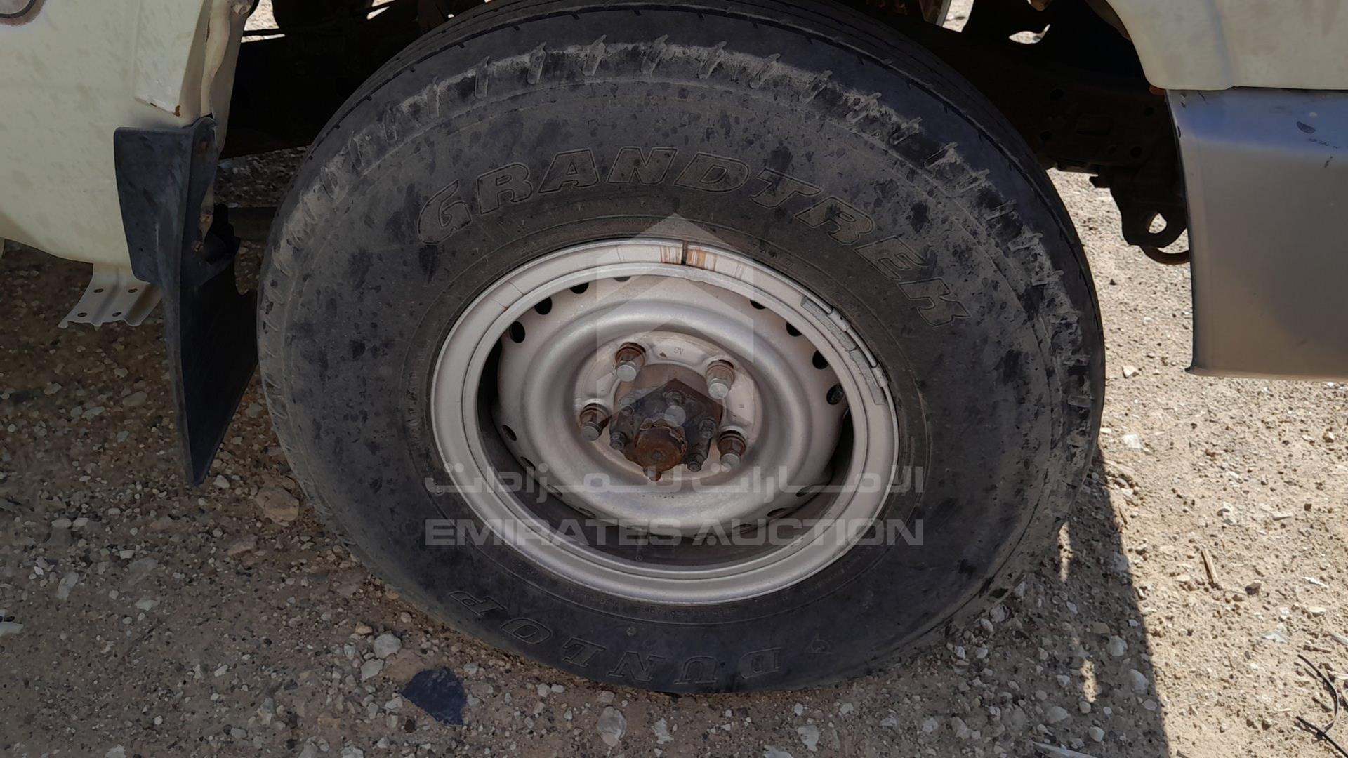 2010 TOYOTA LAND CRUISER VIN: JTFLU73J8A4507289