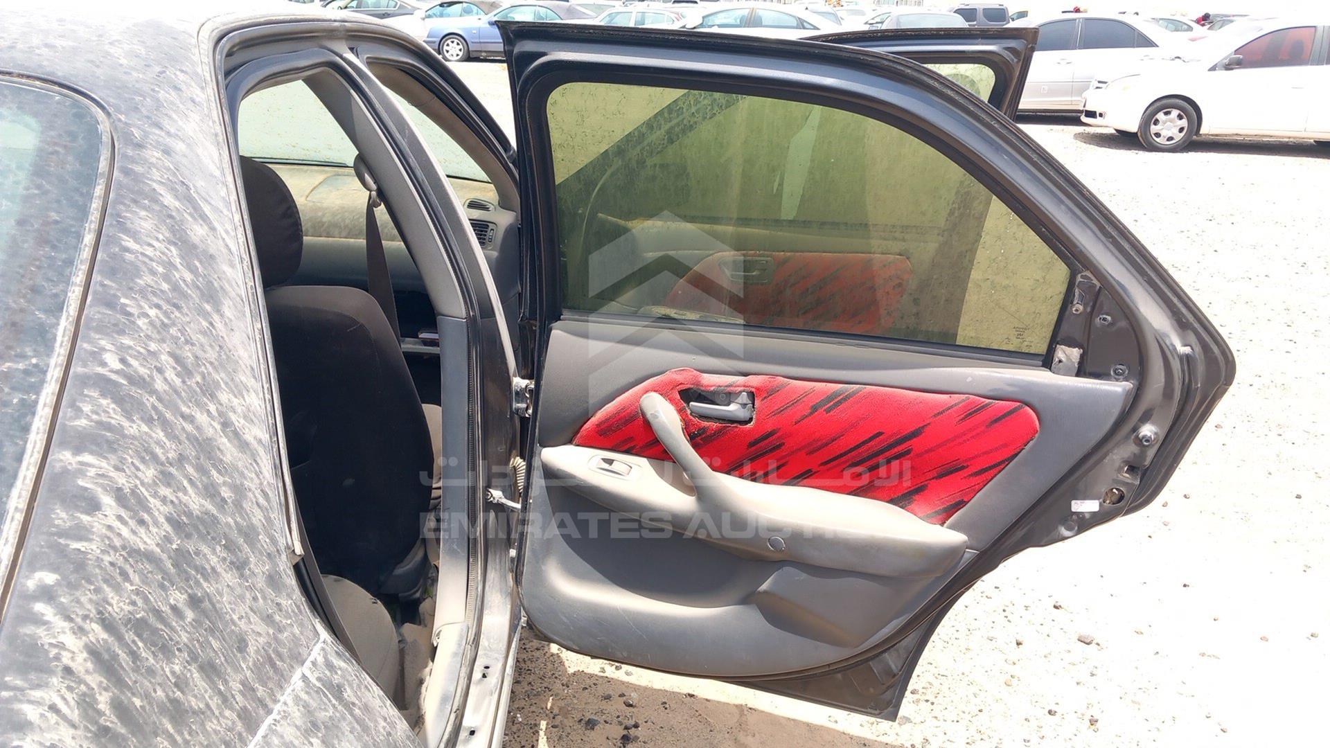 2000 TOYOTA CAMRY VIN: 4T1BG22K5YU740156