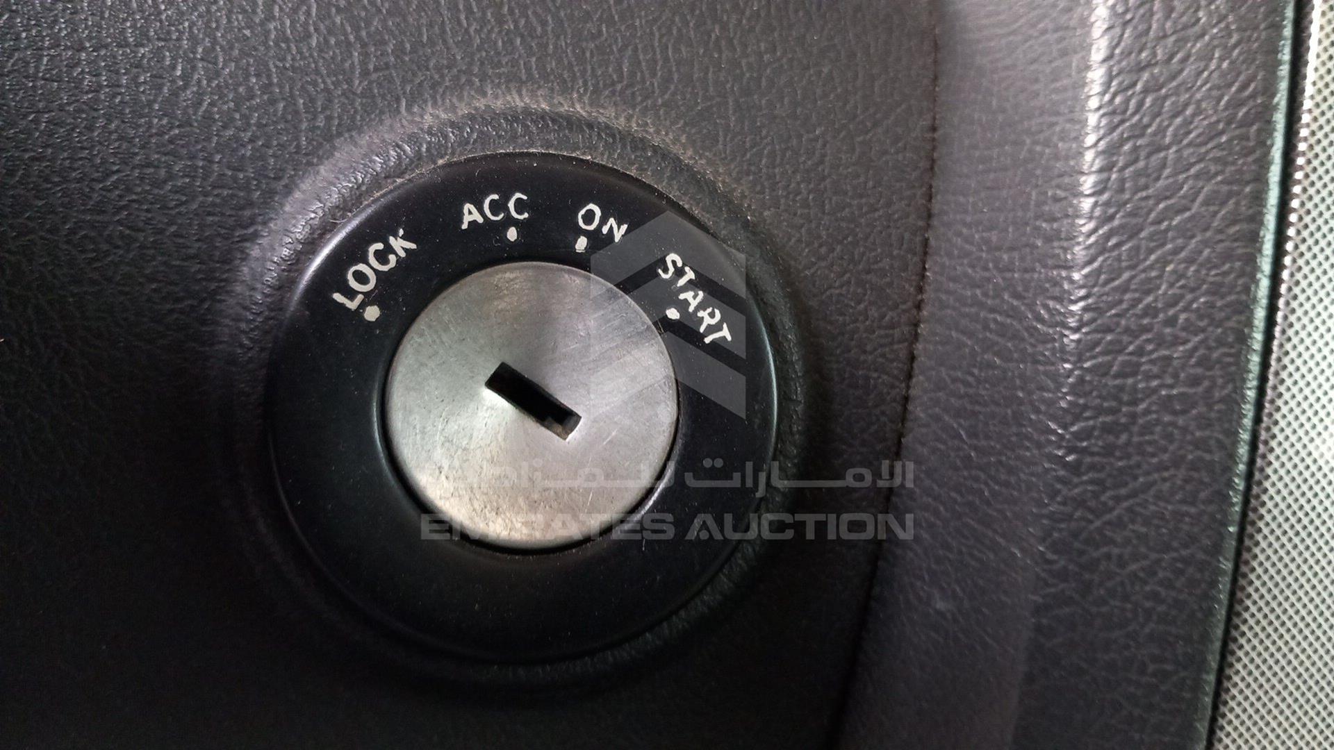 2005 CHRYSLER 300 VIN: 2C3AA53G15H506290