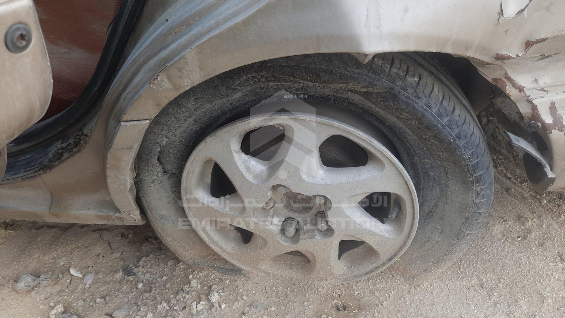 2000 TOYOTA --- VIN: JT2BG22K7Y0526760