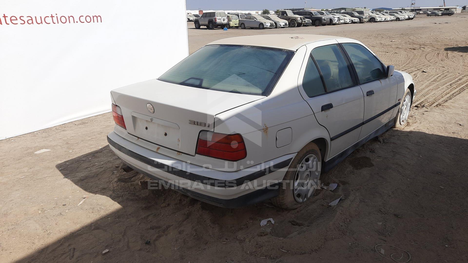 2000 BMW 318 VIN: WBACA010XWAC37381